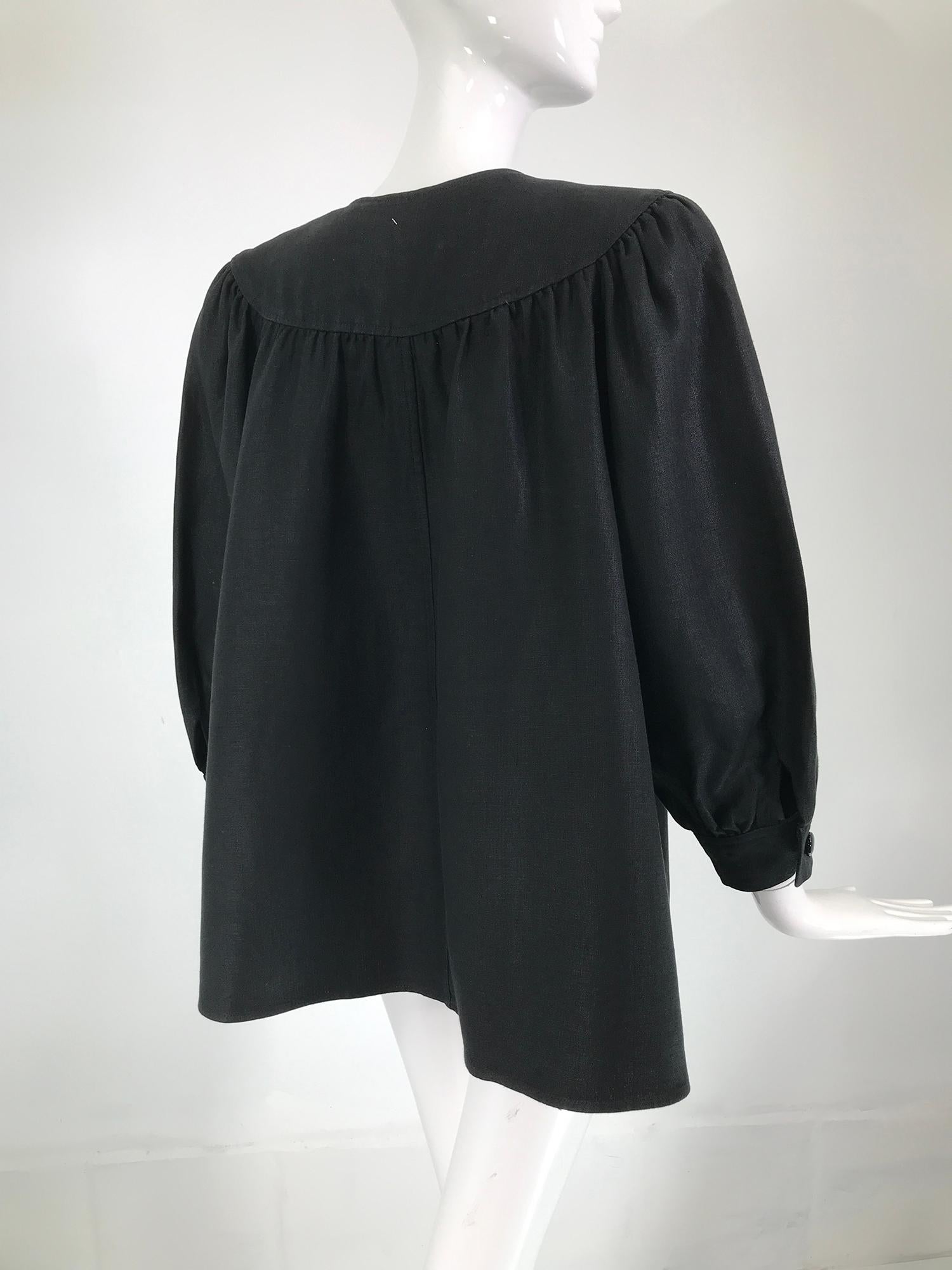 Oscar de la Renta Black Linen Button Front Full Sleeve Hip Pocket Jacket 1980s For Sale 4