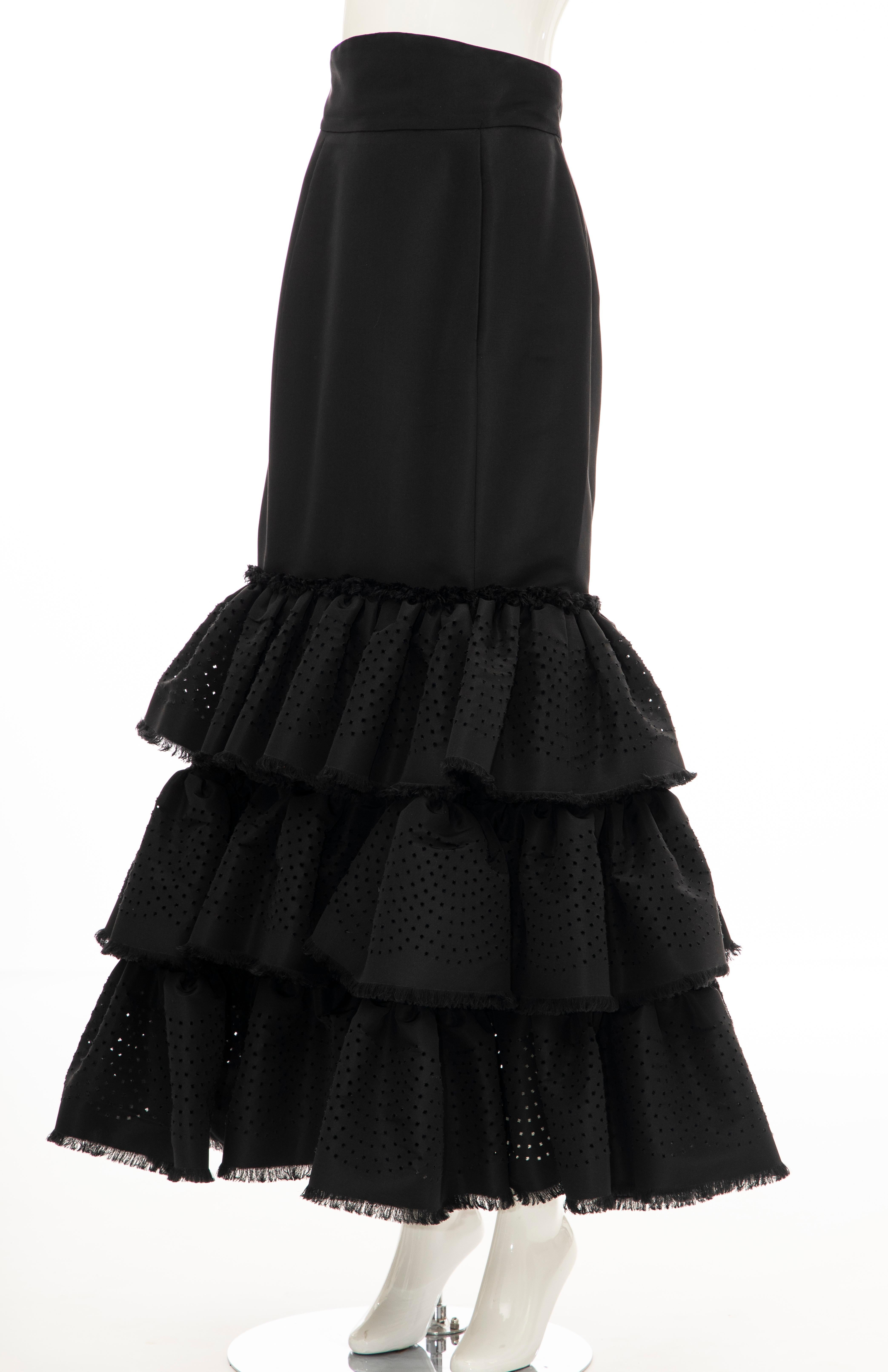 Women's Oscar de la Renta Black Punched Silk Faille Evening Skirt, Fall 2001 For Sale