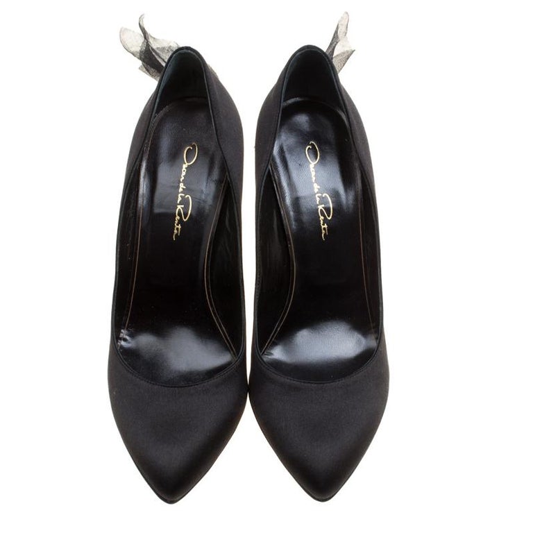 Oscar de la Renta Black Satin Kincy Embellished Heel Pumps Size 38.5 ...