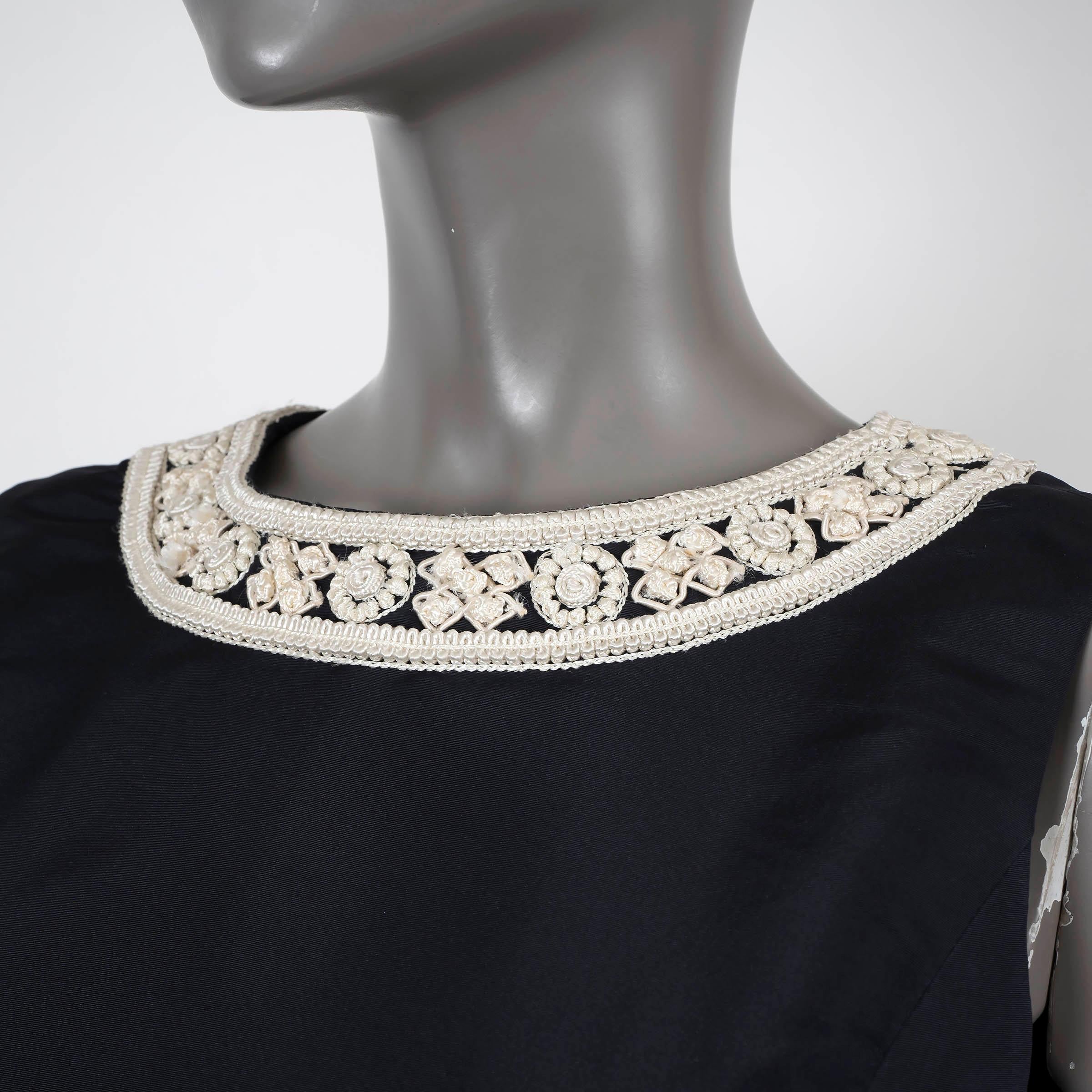 Women's OSCAR DE LA RENTA black silk 2017 EMBROIDERED Cocktail Dress 6 S For Sale