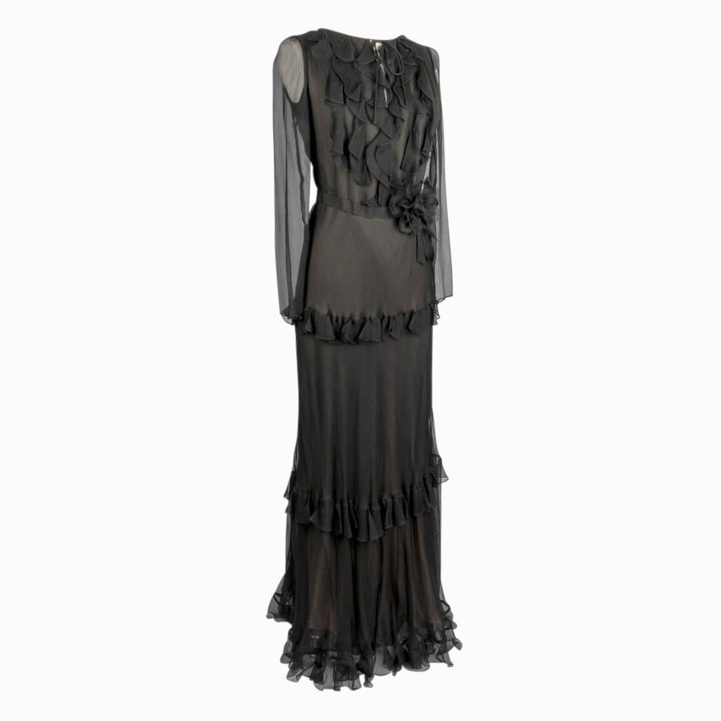 Oscar De La Renta Black Silk Chiffon Ruffle Gown Accentuated by two Flower Pins  In Excellent Condition In Miami, FL