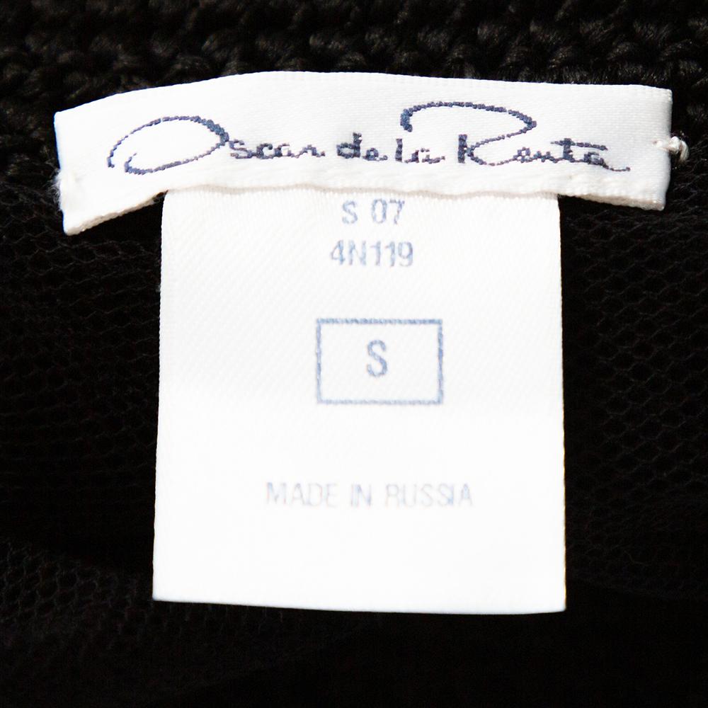 Oscar de la Renta Black Silk Crochet Knit Sleeveless Top S In Good Condition For Sale In Dubai, Al Qouz 2