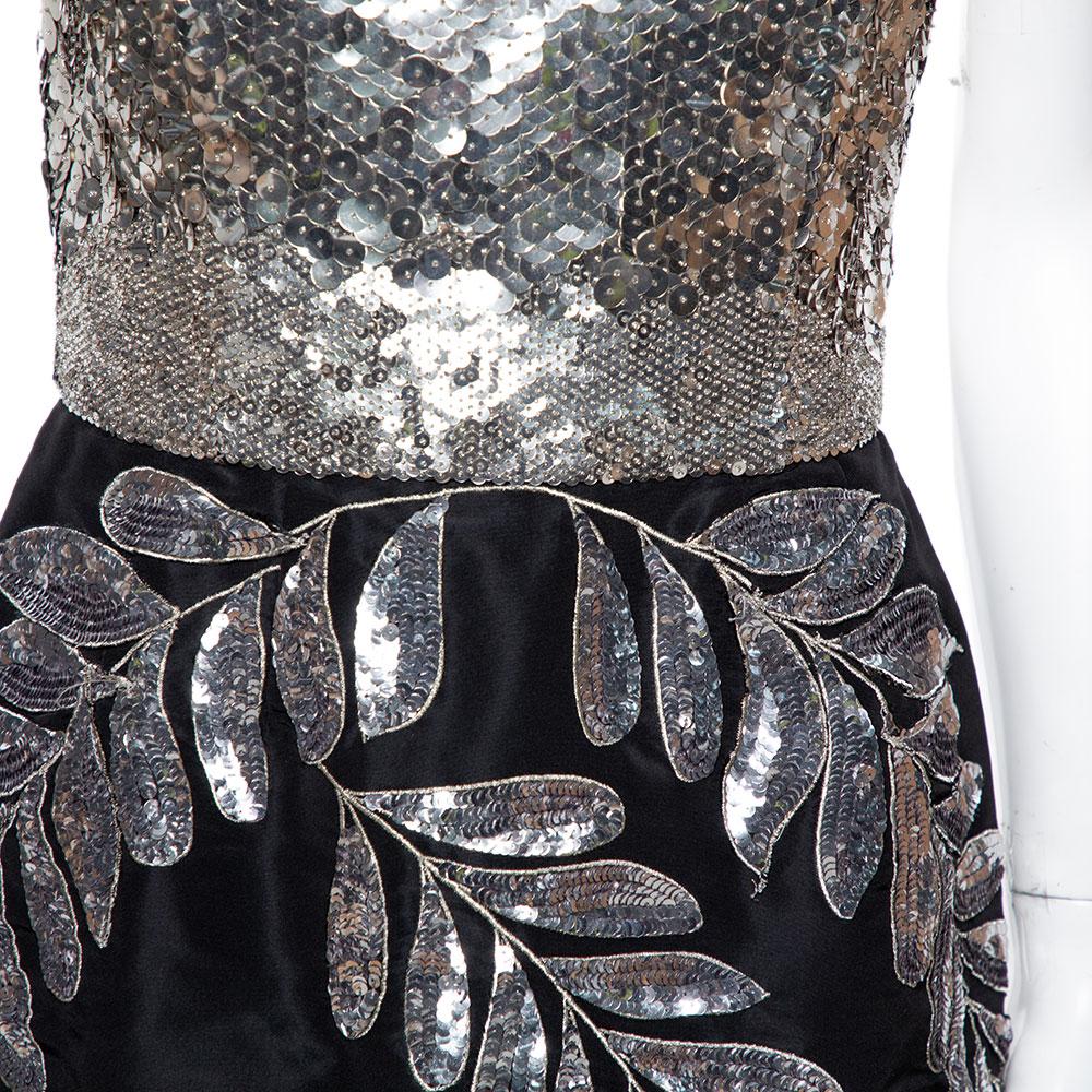 Oscar de la Renta Black Silk Sequin Embellished Strapless Gown L In Good Condition In Dubai, Al Qouz 2