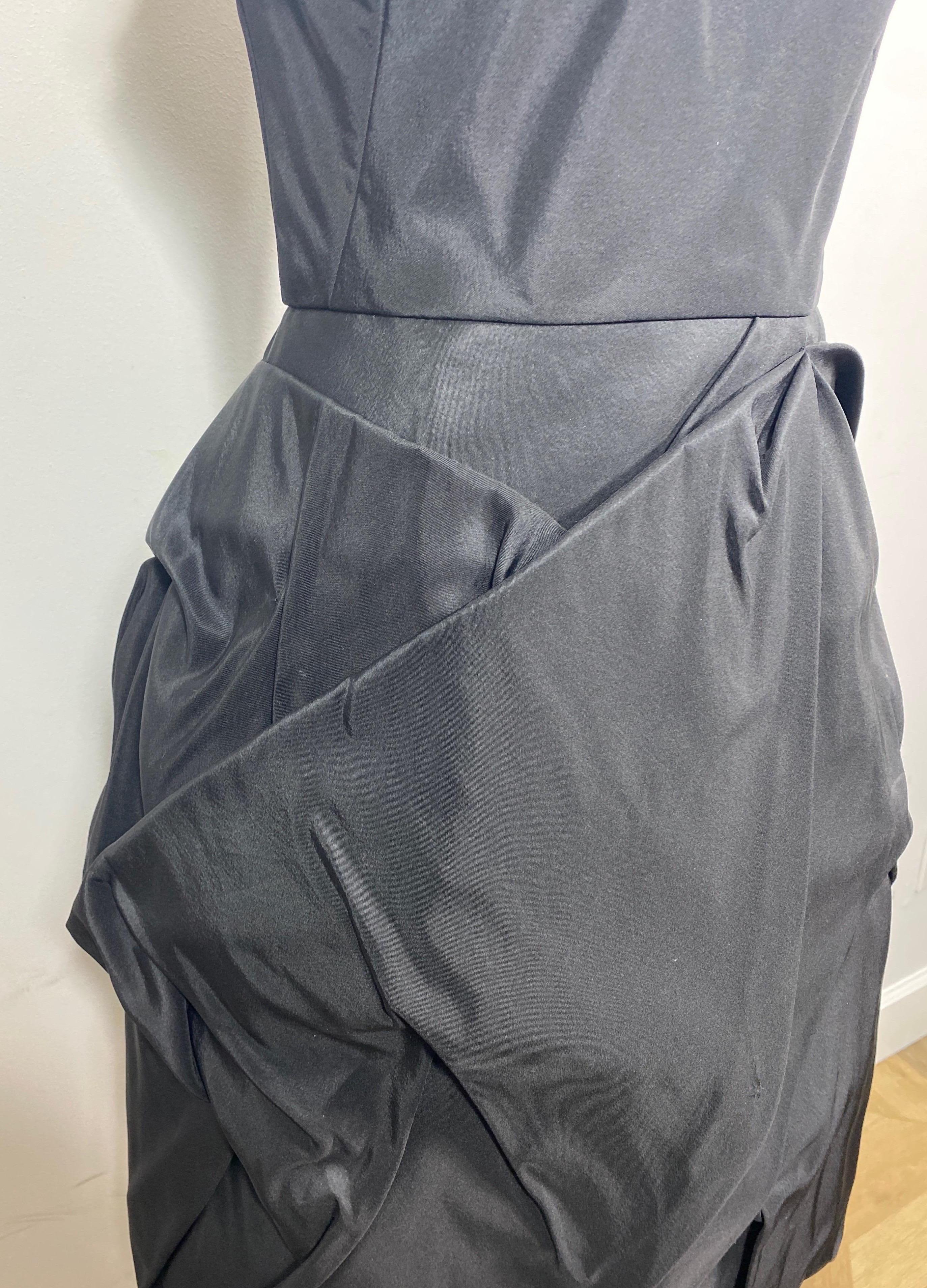Oscar de la Renta Runway Black Taffeta One shoulder Dress-Pre Fall 2009-Size 10 For Sale 3