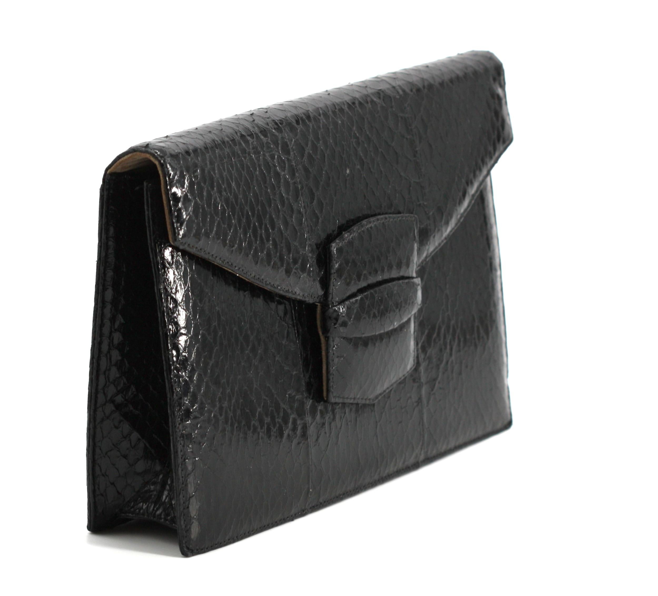 Oscar De La Renta - Pochette a busta in pelle di serpente nera in vendita 2