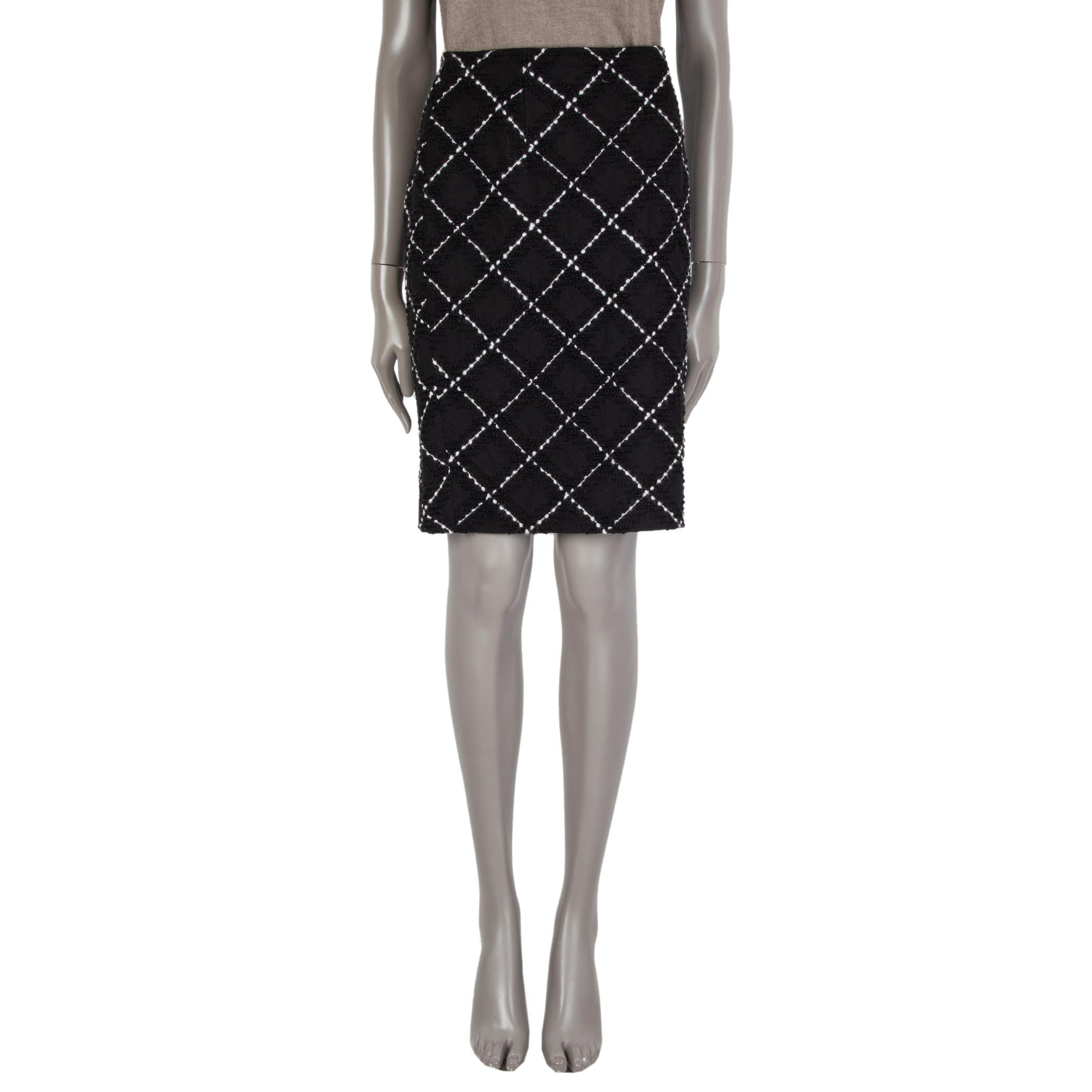 OSCAR DE LA RENTA black & white wool EMBROIDERED Skirt 4 XS For Sale