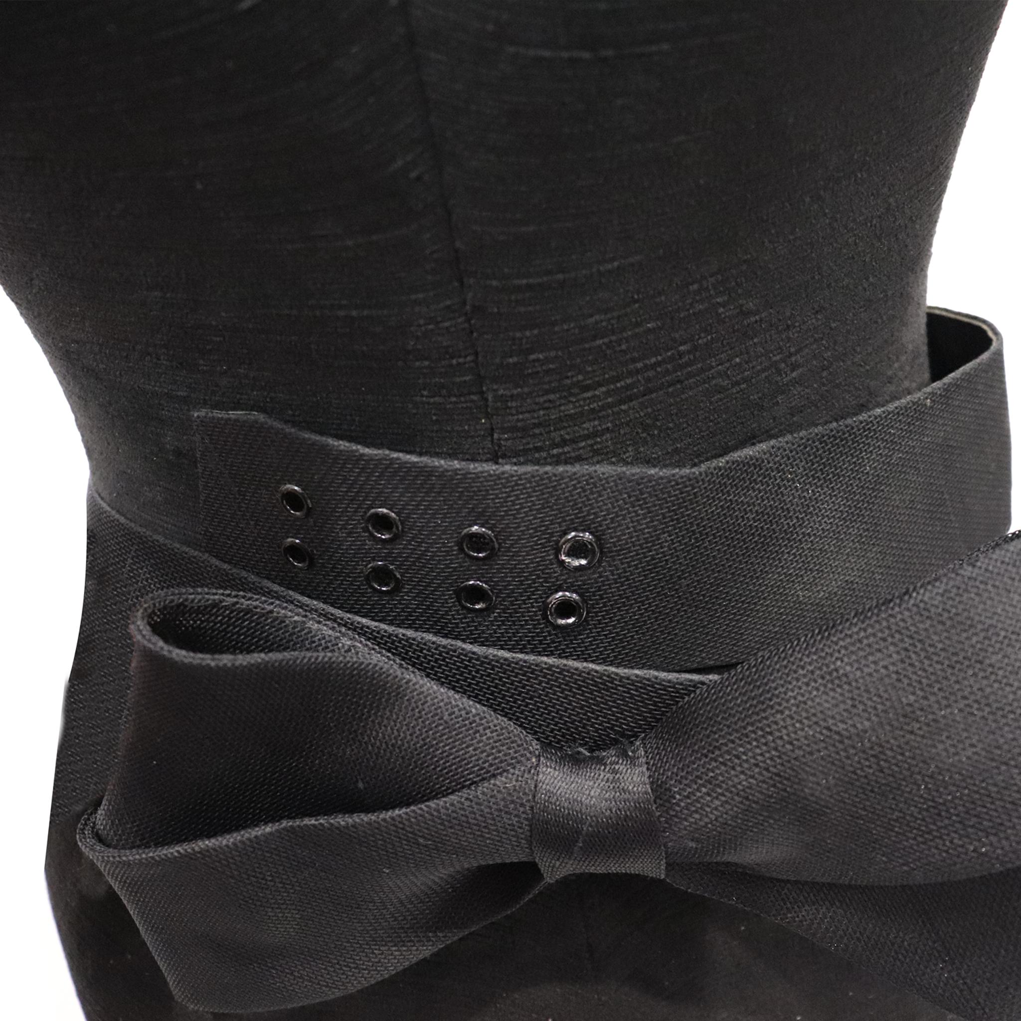Women's Oscar De La Renta Black Woven Belt W/ Bow  For Sale