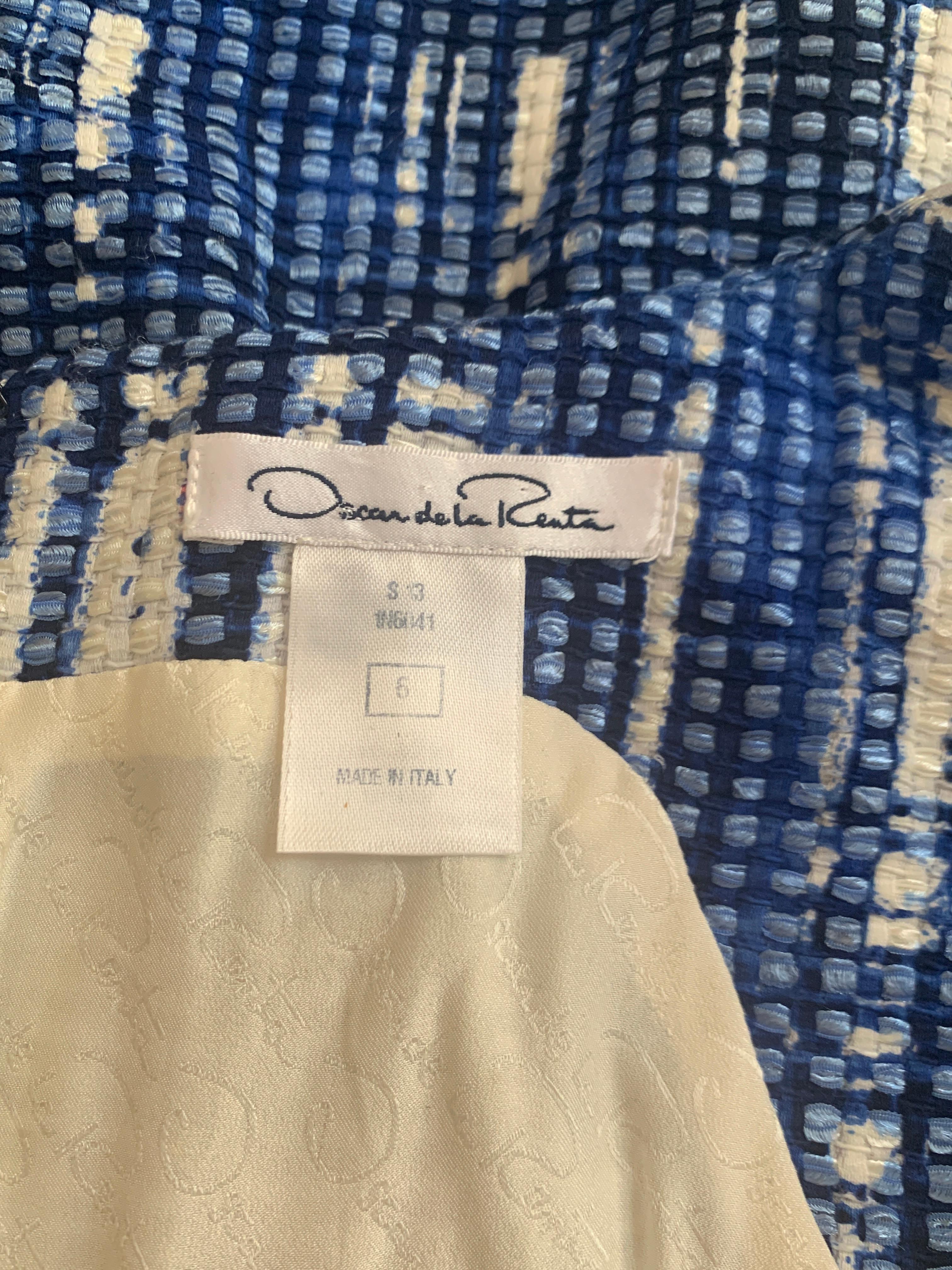 Oscar de la Renta - Soie à carreaux à carreaux bleus et blancs tissés en ruban de soie  Robe de chambre en vente 1