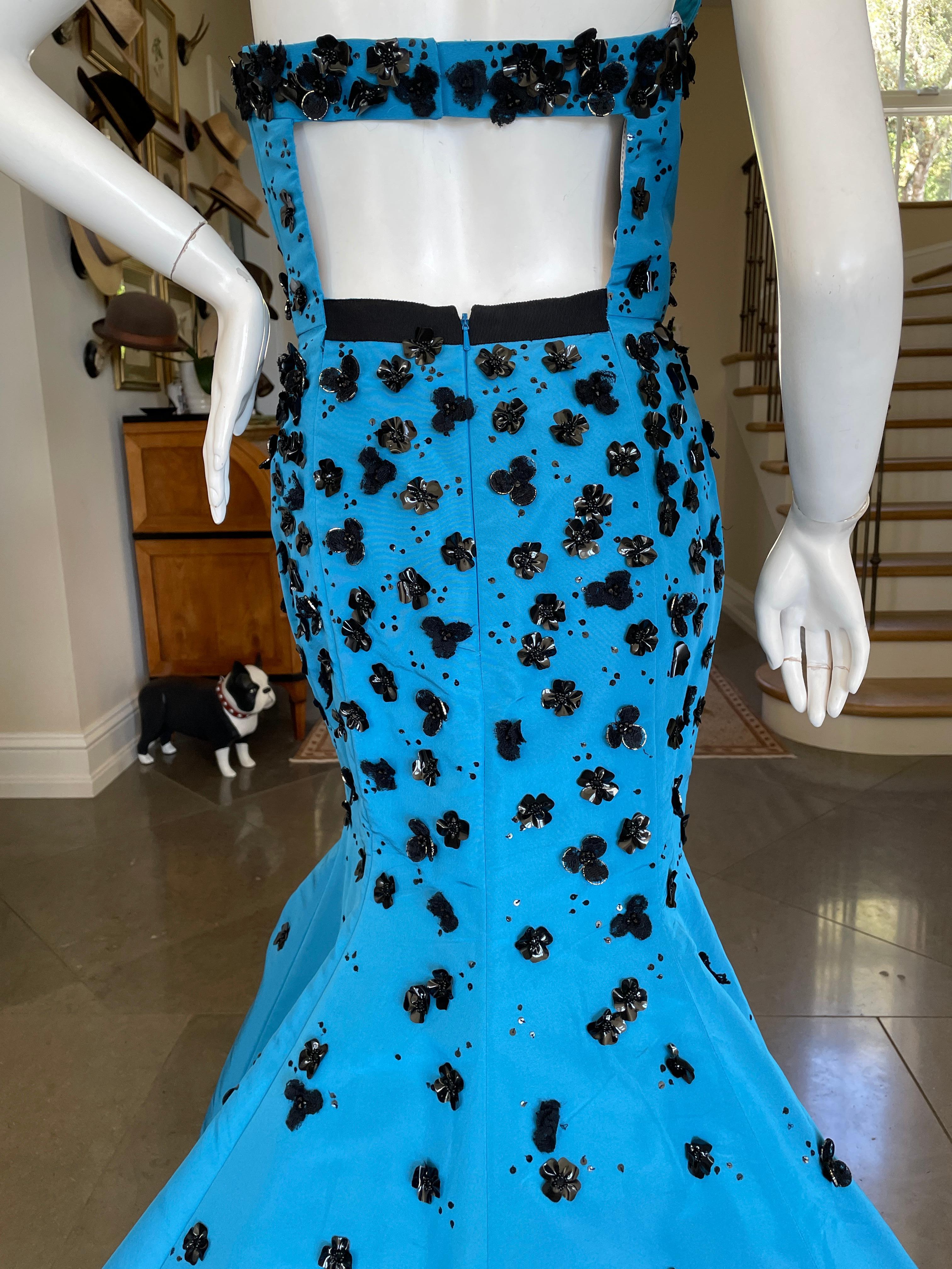 Oscar de la Renta Blue Embellished Mermaid Dress with Sexy Back For Sale 6