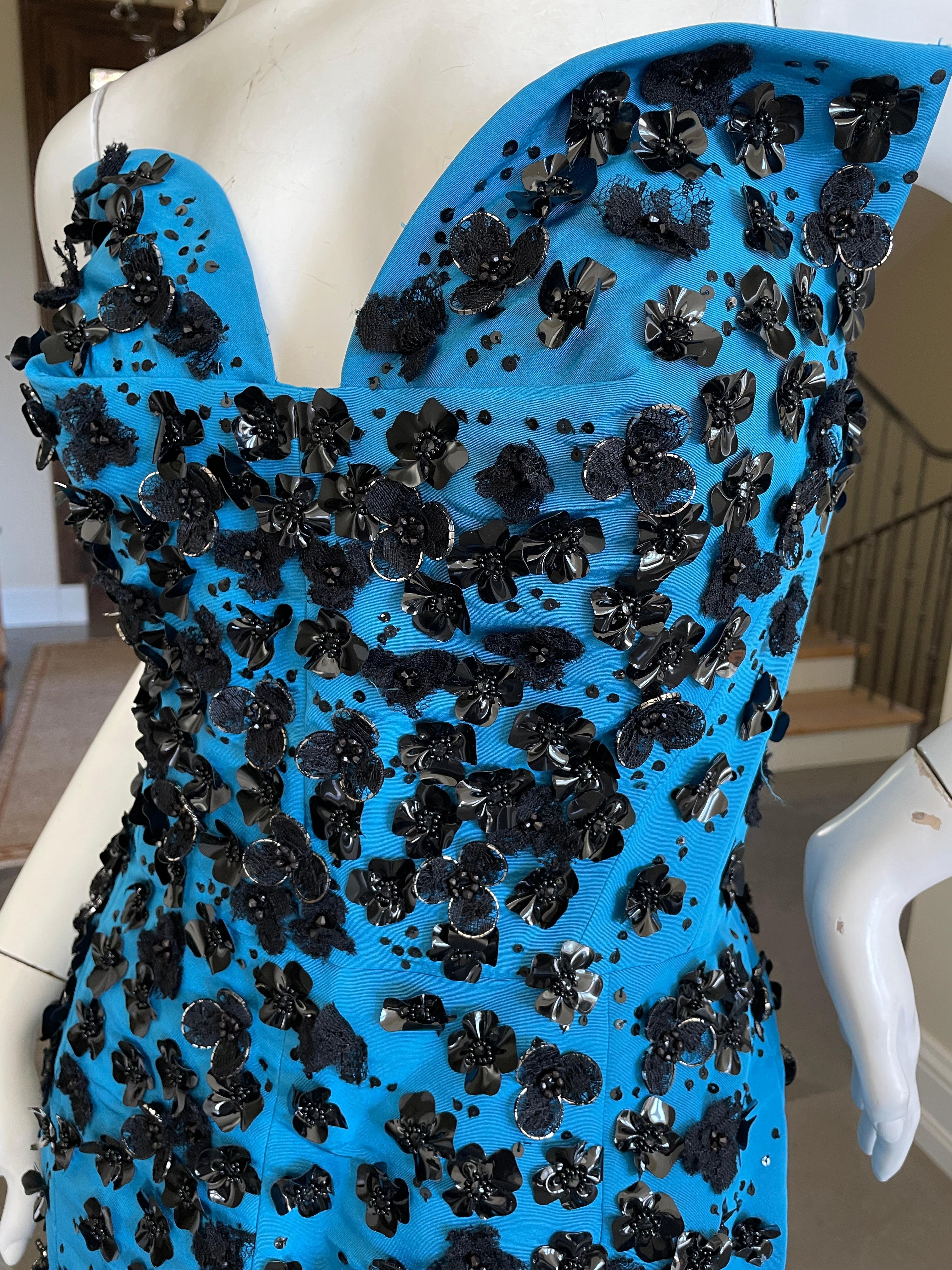 Oscar de la Renta Blue Embellished Mermaid Dress with Sexy Back For Sale 3