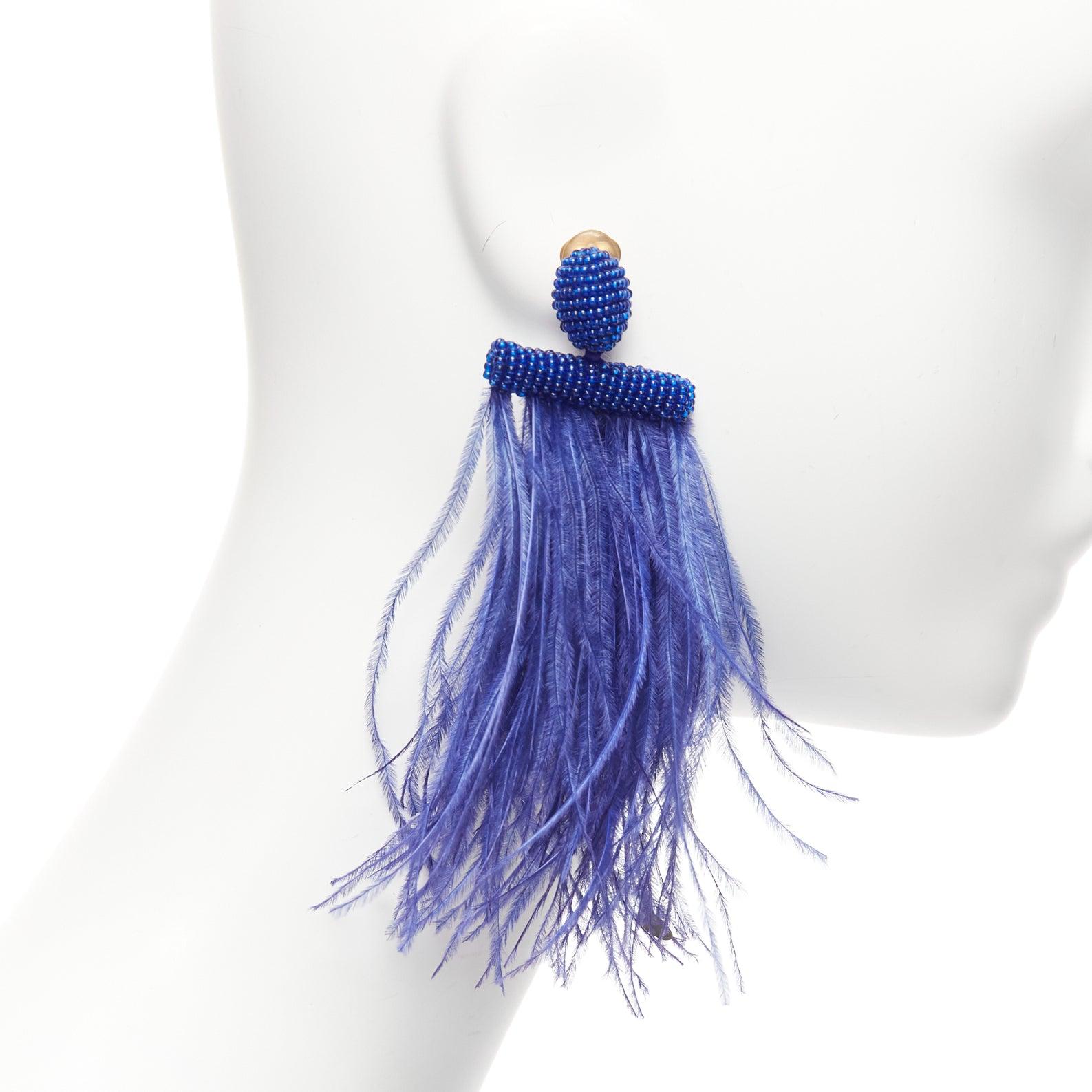 OSCAR DE LA RENTA blue ostrich feather beaded statement clip on earrings pair For Sale 1