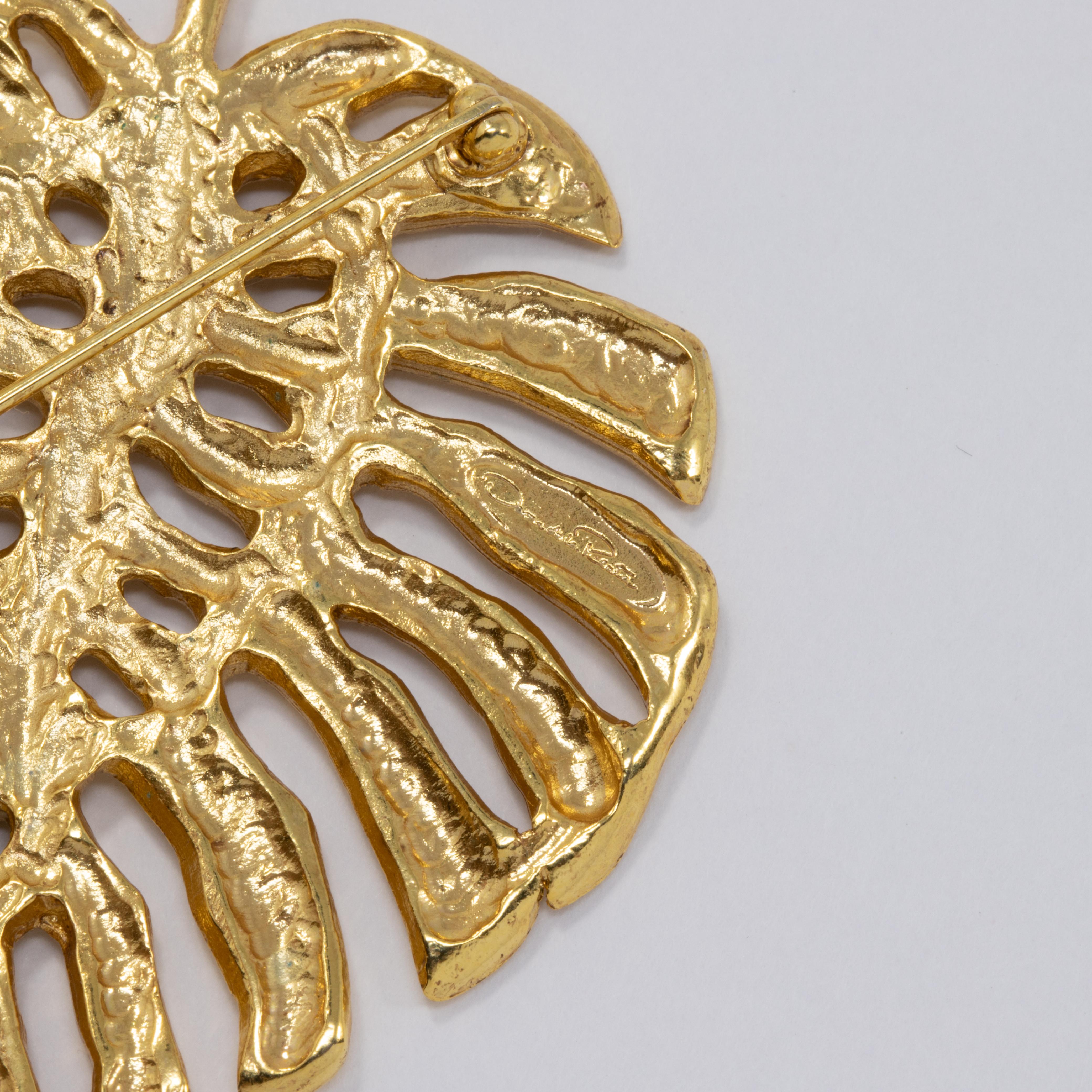 Oscar de la Renta Bold Gold Monstera Leaf Brooch, Pin In New Condition For Sale In Milford, DE