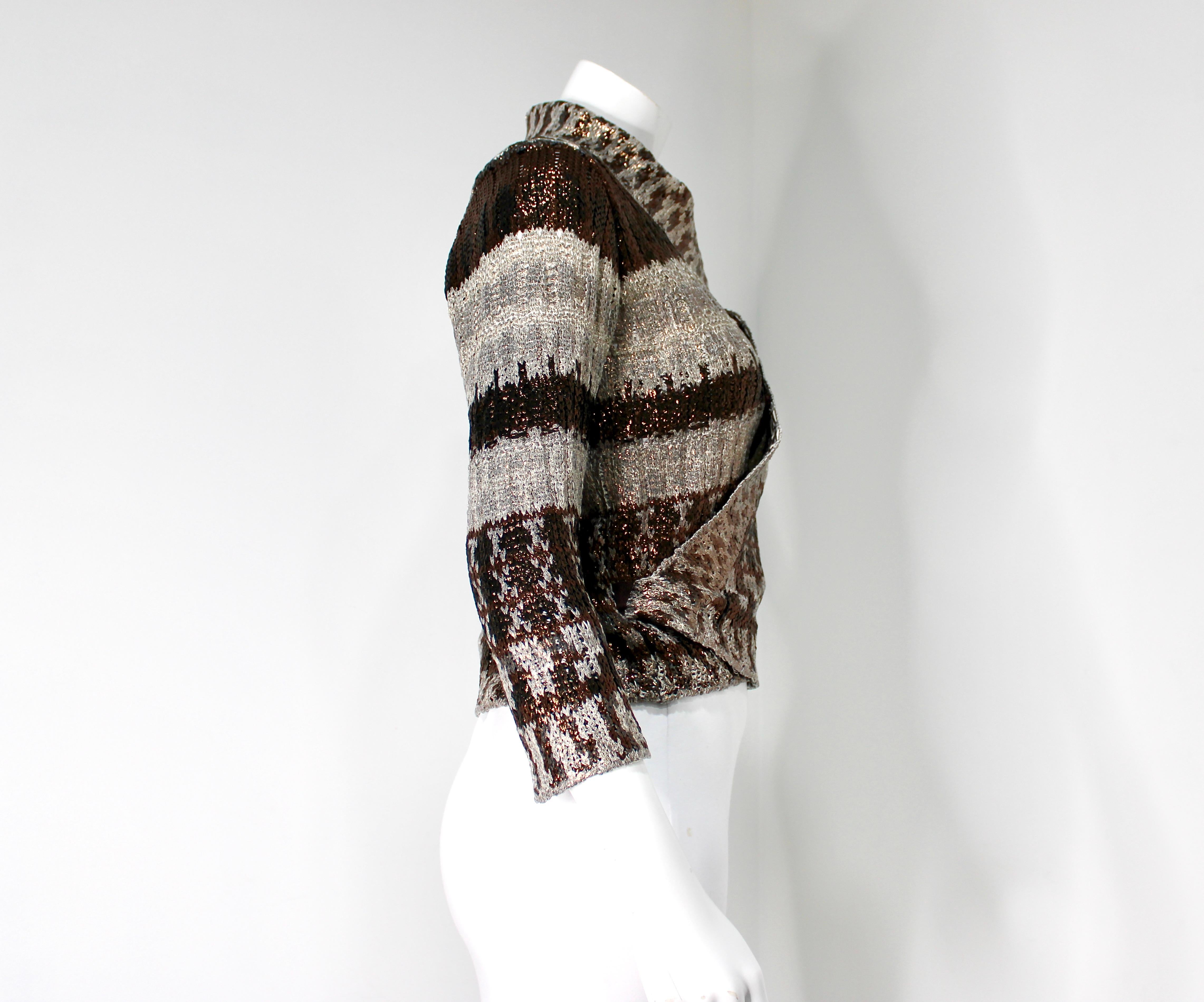 Oscar De La Renta - Cardigan a portafoglio in maglia di seta color bronzo in vendita 2