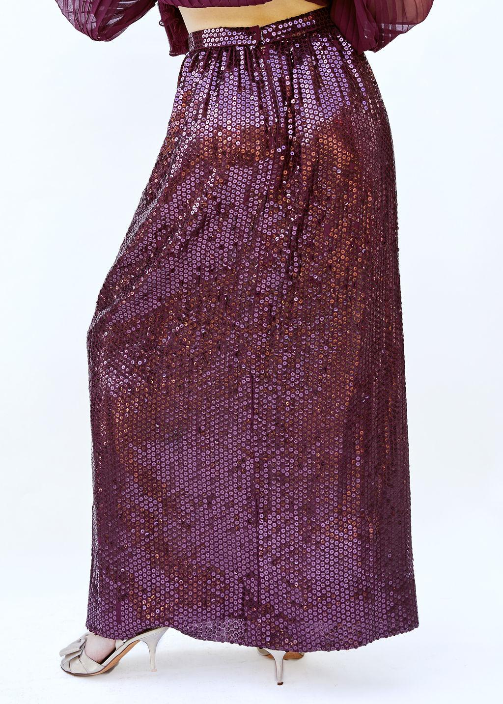 Oscar De La Renta Burgundy Sequin Skirt & Pleated Peplum Blouse Set For Sale 1