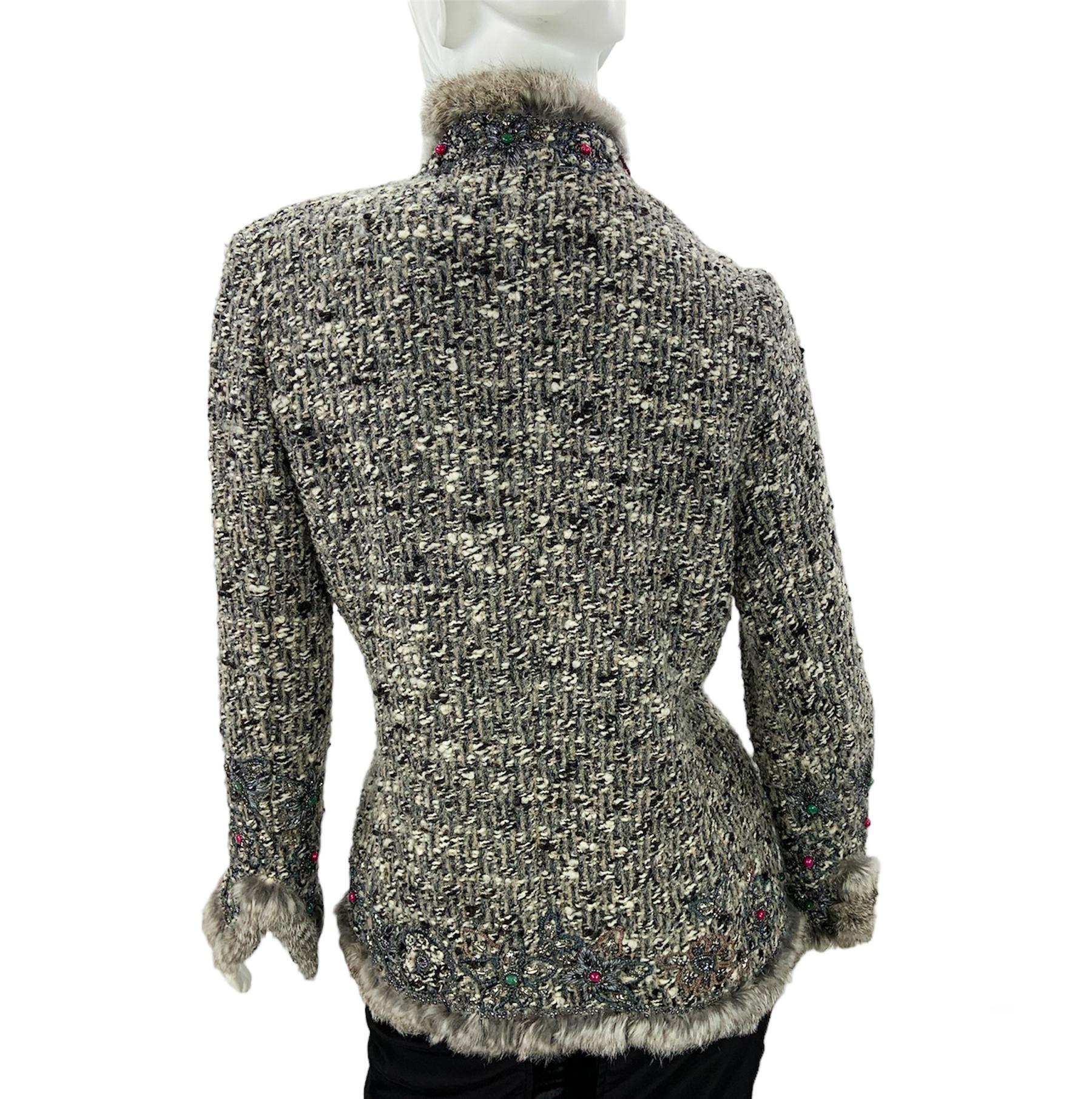 Oscar de la Renta Campaign Runway Hand Embellished Fur Boucle Wool Jacket US 10 In Excellent Condition For Sale In Montgomery, TX