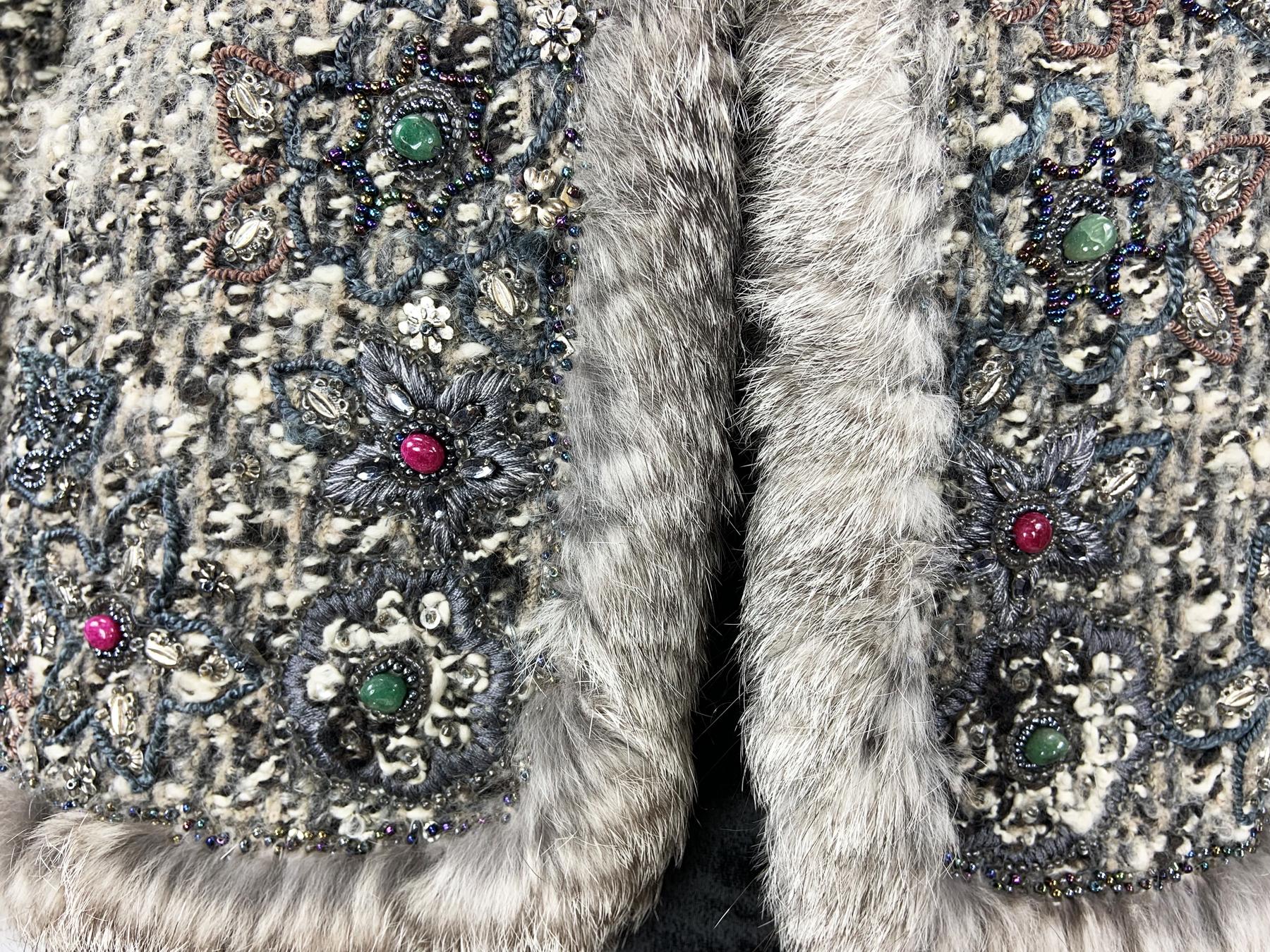 Oscar de la Renta Campaign Runway Hand Embellished Fur Boucle Wool Jacket US 10 For Sale 5