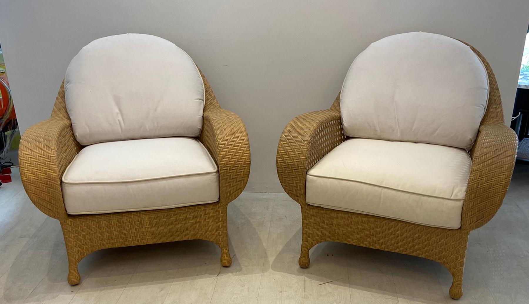 oscar de la renta furniture
