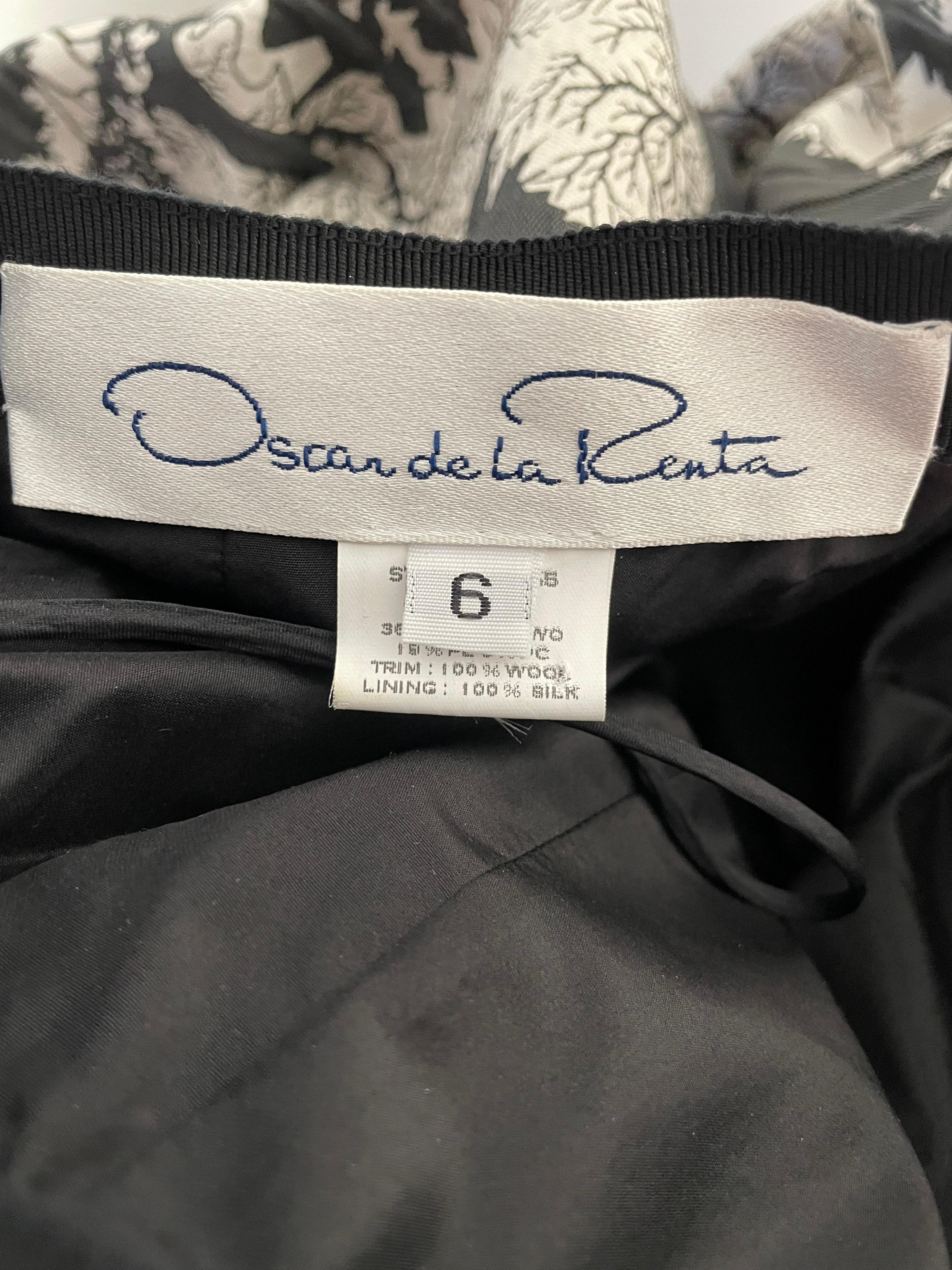 Oscar de la Renta Charming Black and White Toile de Jouy Skirt with 3 Petticoats 2