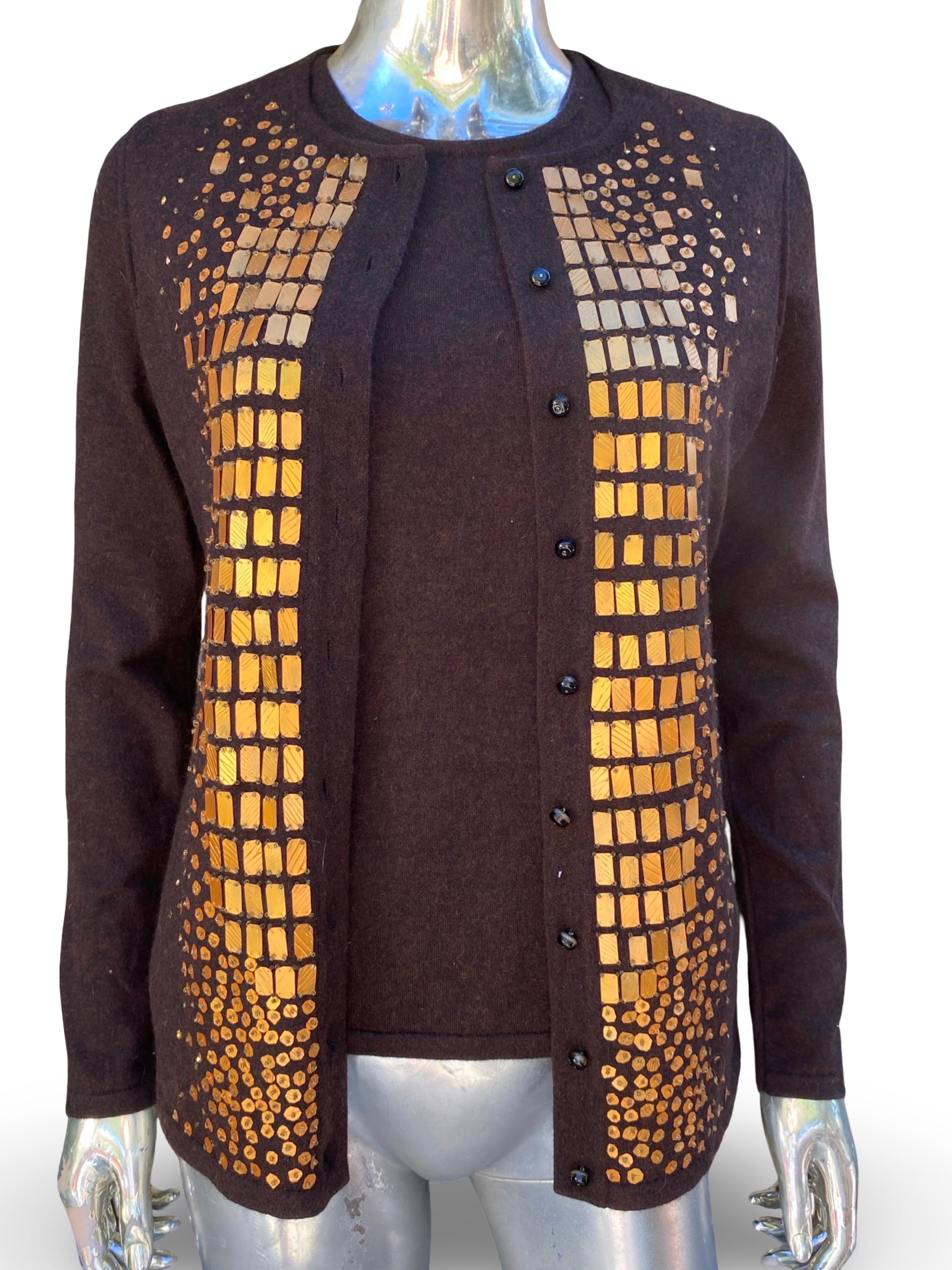 Oscar De La Renta Collection Italy Hand Beaded Brown Cashmere Twin Set Größe S im Angebot 8