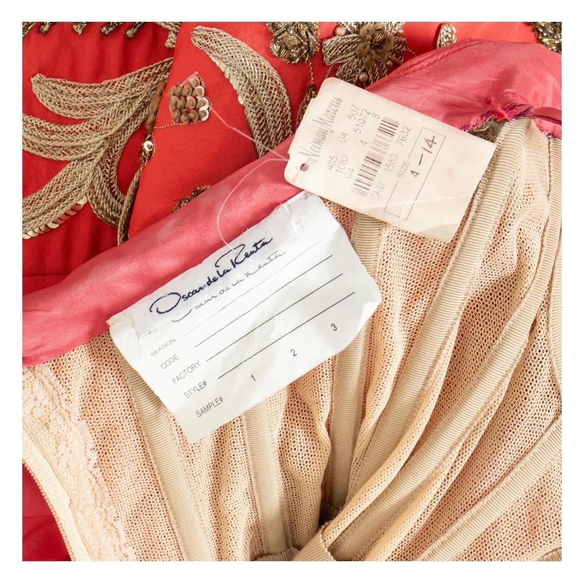 Oscar De La Renta Bata Bordada Coral Pre-Fall2018 en venta 9