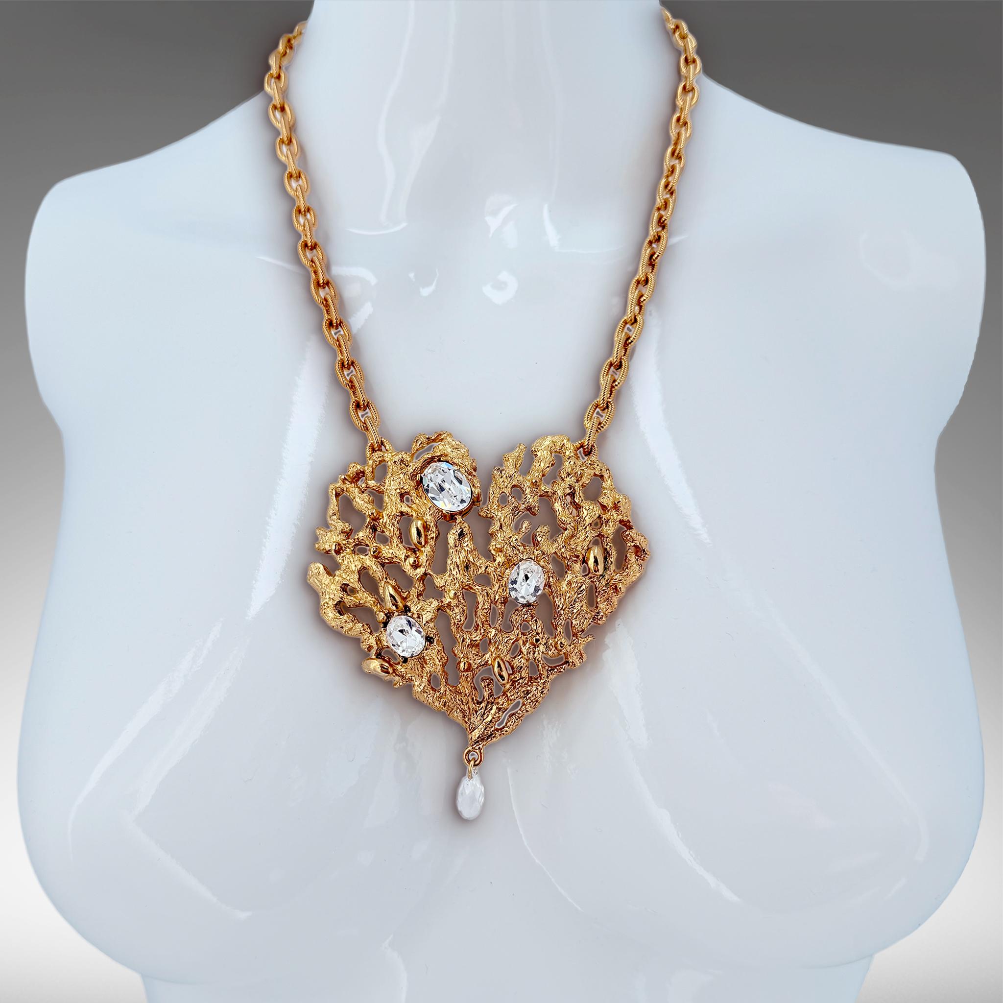 Oscar de la Renta Coral-Inspired 22k Gold-Plated Necklace with Austrian Crystals For Sale 3