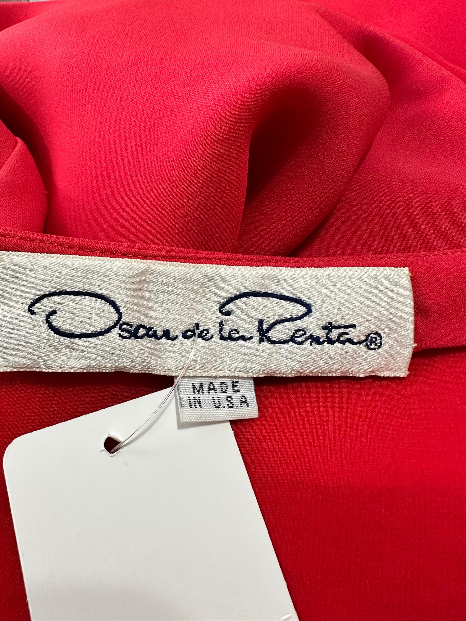 Oscar de la Renta Coral Red Silk Long Sleeve Bateau Neck Column Evening Dress 8 For Sale 10