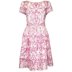 Oscar de la Renta Cotton Pink 
White Short Sleeve Dress with Gathered Skirt