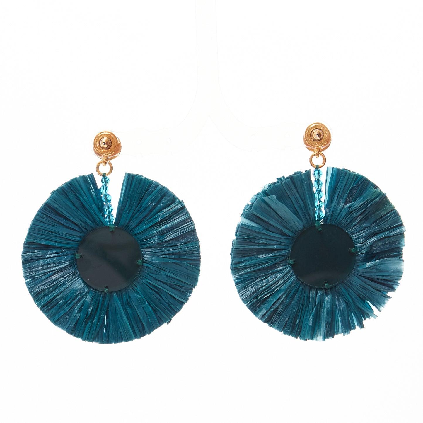 OSCAR DE LA RENTA dark green raffia acrylic plate round pin earrings For Sale 2