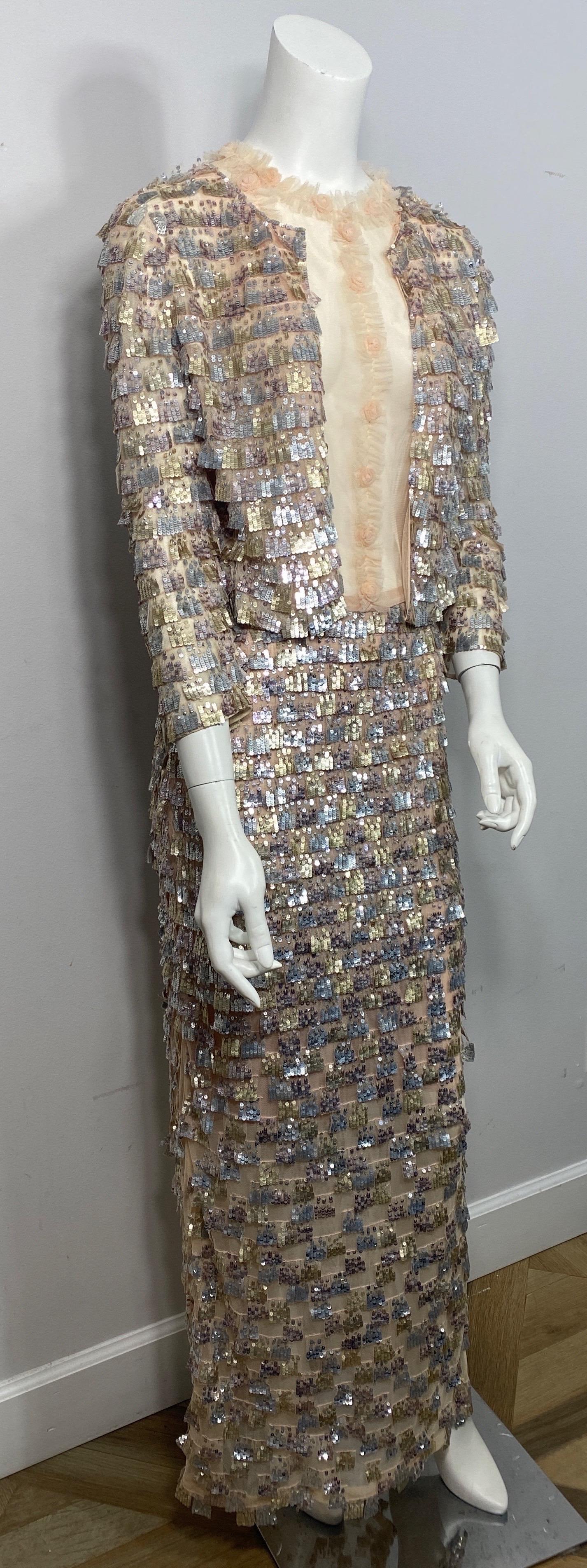 Oscar de la Renta Early 2000’s Nude and Metallic Gown with Jacket-Size 4 In Good Condition In West Palm Beach, FL