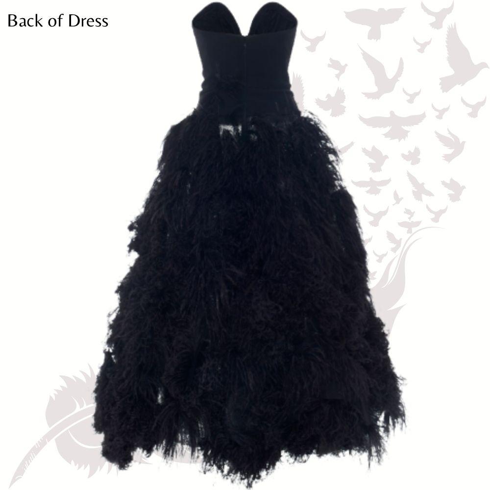 Noir Oscar de la Renta élégante robe de bal sans bretelles à plumes noires S/S 2019 Taille 2 en vente