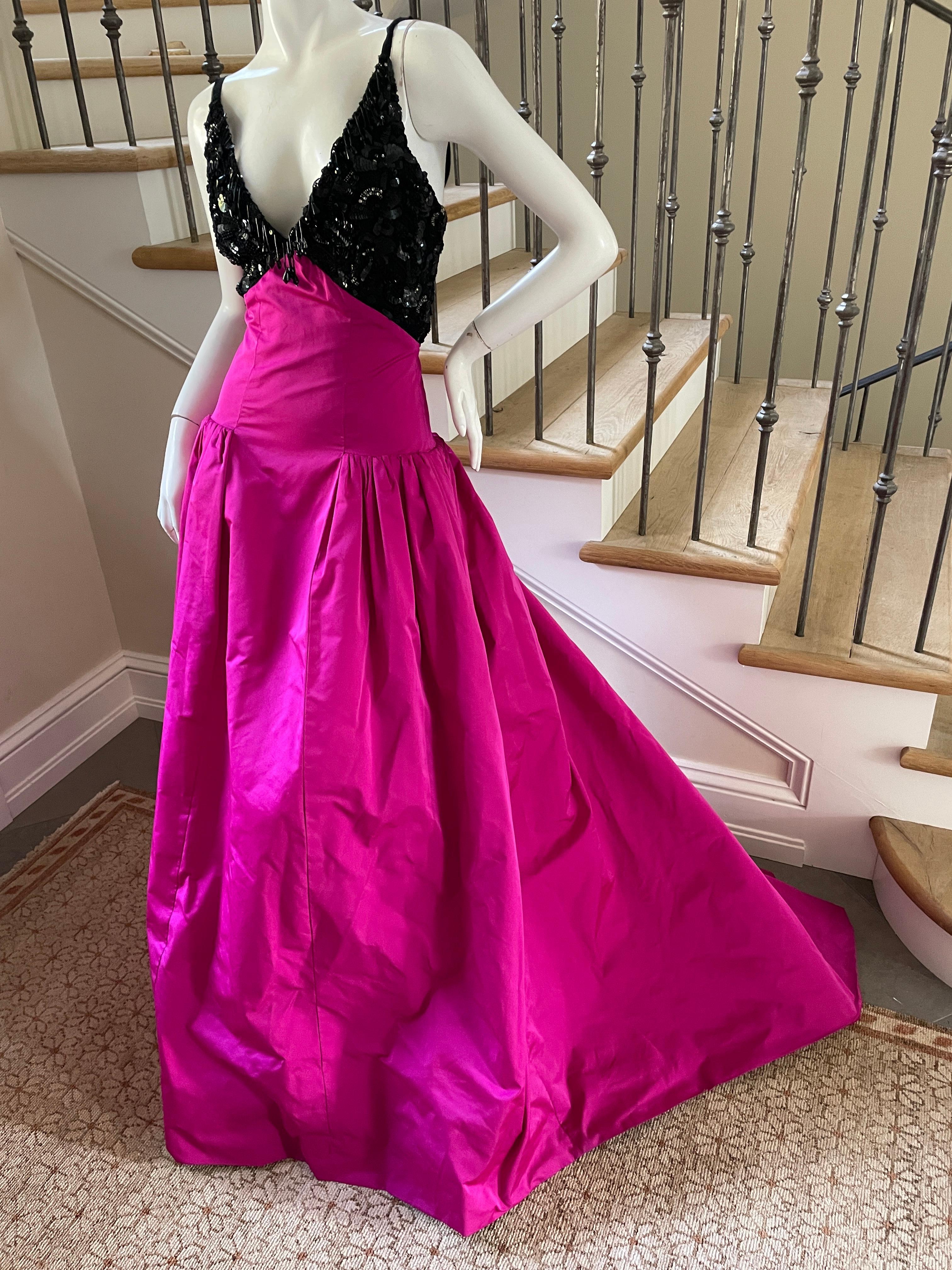 Oscar de la Renta Embellished Evening Dress w Fuschia Taffeta Ball Skirt & Train In Excellent Condition For Sale In Cloverdale, CA