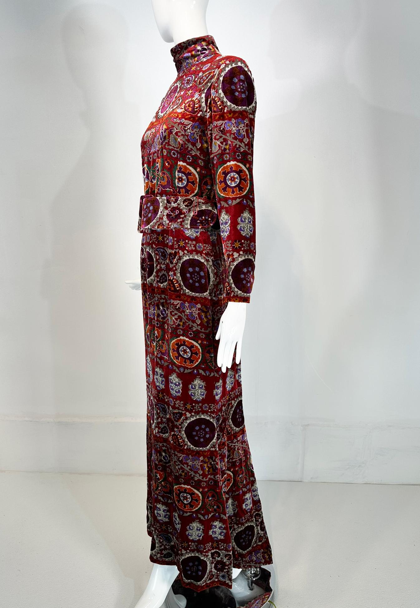 Oscar de la Renta Exotic Printed & Silver Stenciled Silk Velvet Evening Dress 8 In Excellent Condition For Sale In West Palm Beach, FL