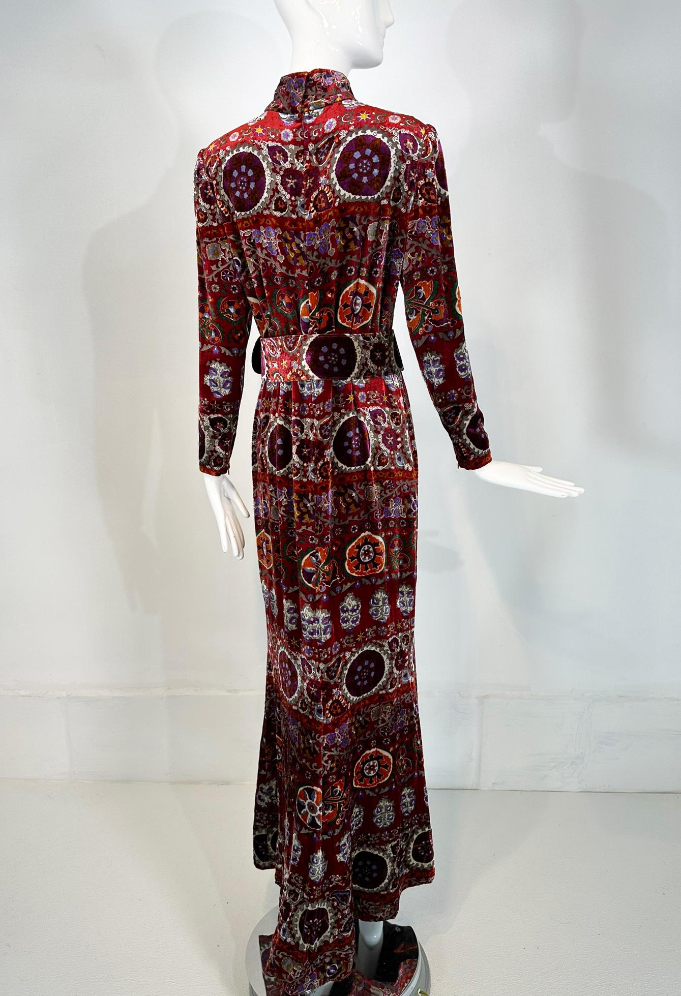 Oscar de la Renta Exotic Printed & Silver Stenciled Silk Velvet Evening Dress 8 For Sale 3