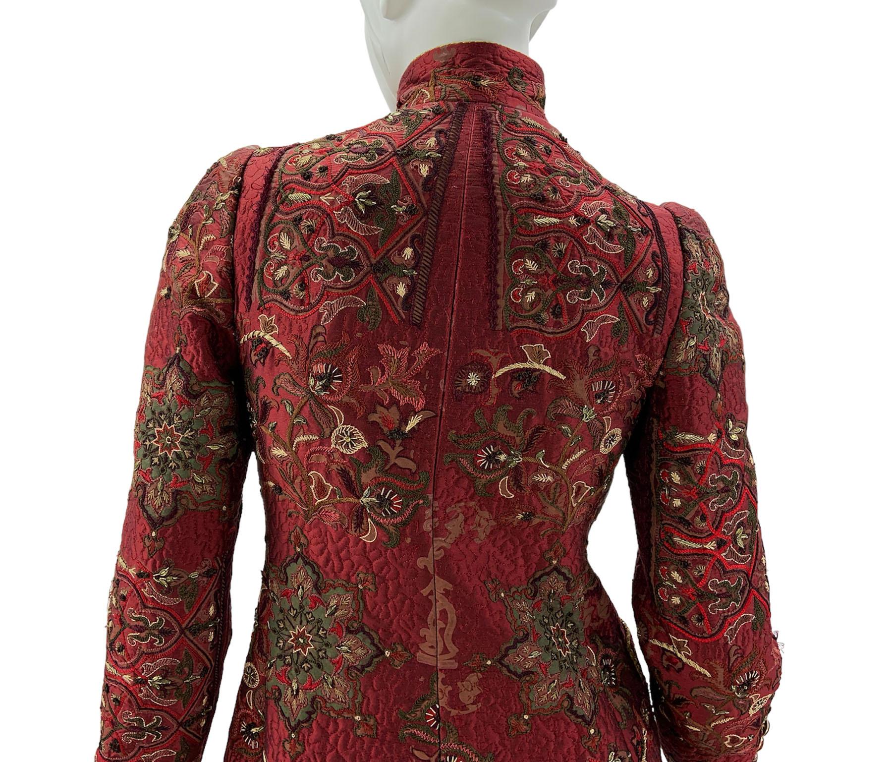 Oscar de la Renta F/W 2003 Silk Burgundy Quilted Embellished Coat US 4 3