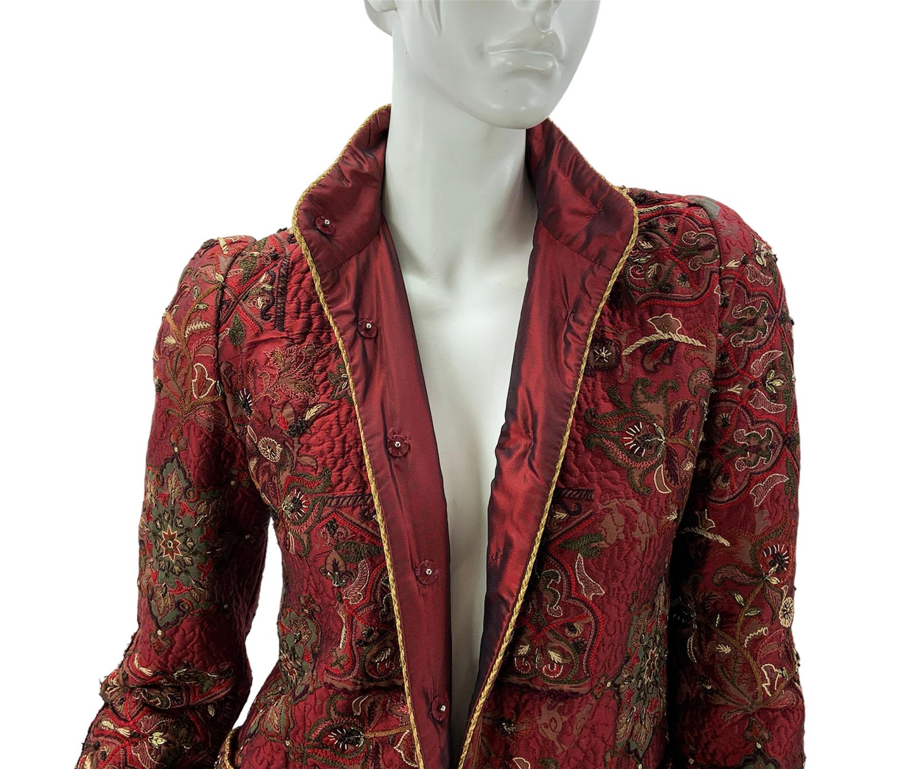 Oscar de la Renta F/W 2003 Silk Burgundy Quilted Embellished Coat US 4 4