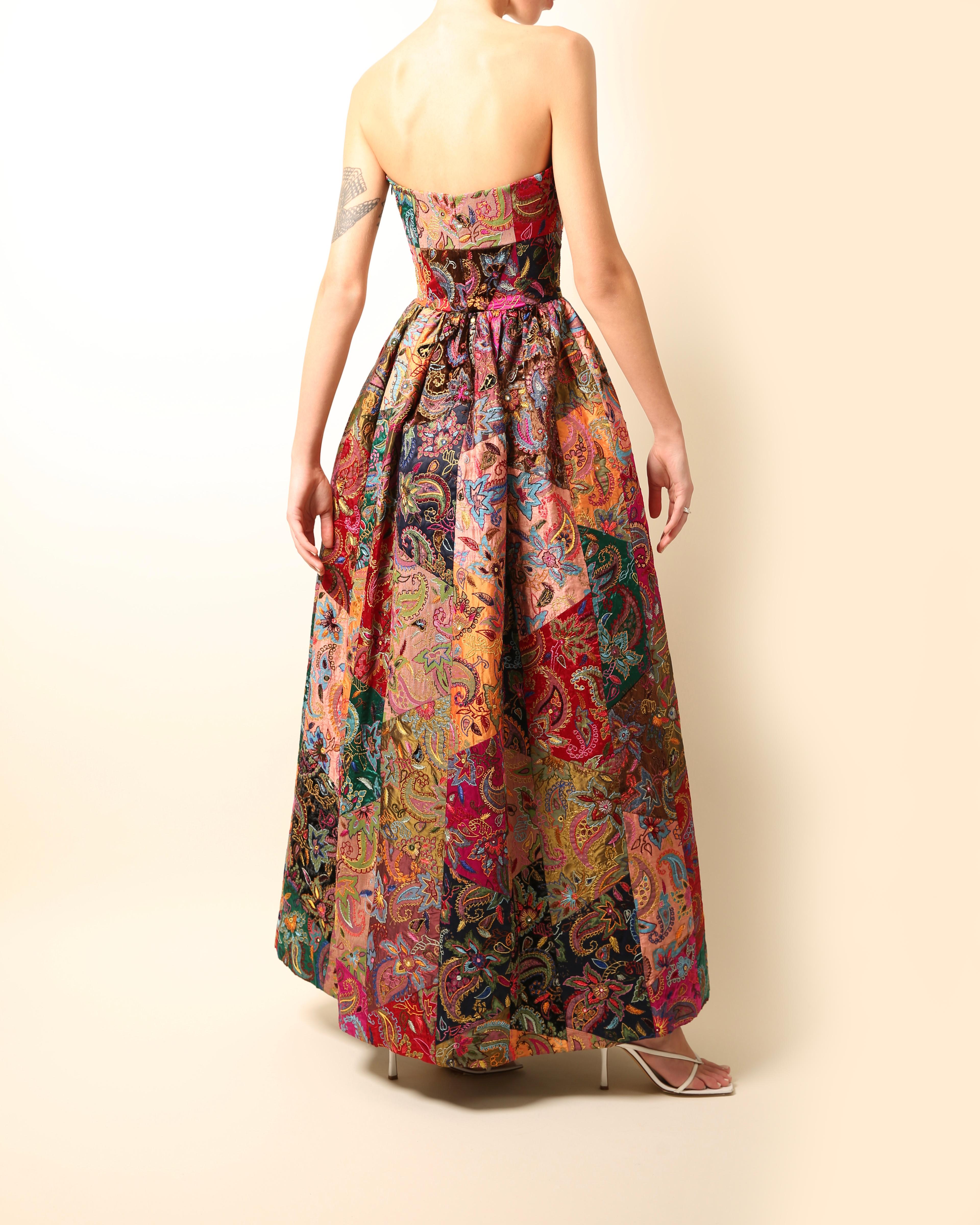 Oscar de la Renta Fall 2002 strapless tapestry flared patchwork gown dress US4 4