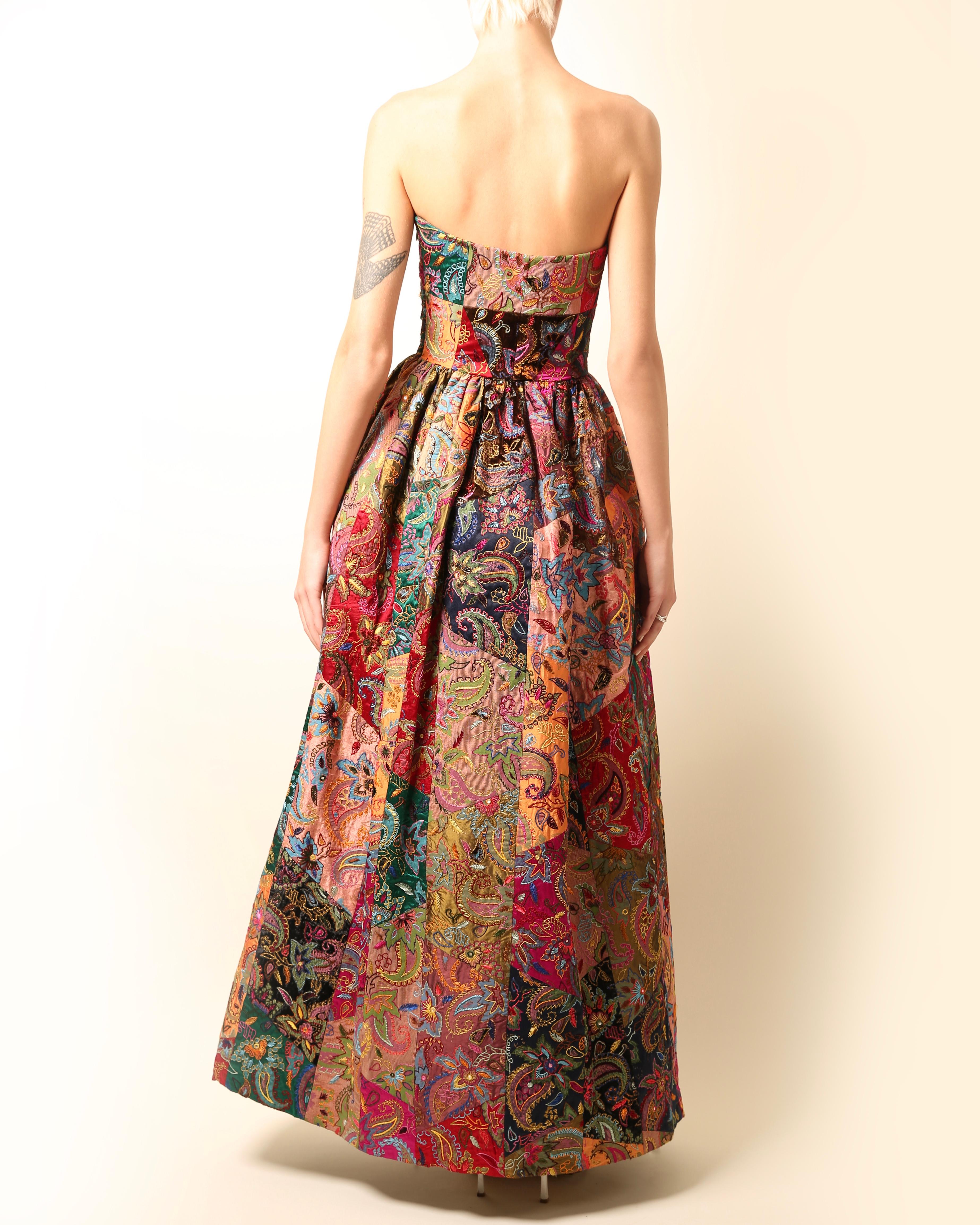 Oscar de la Renta Fall 2002 strapless tapestry flared patchwork gown dress US4 6