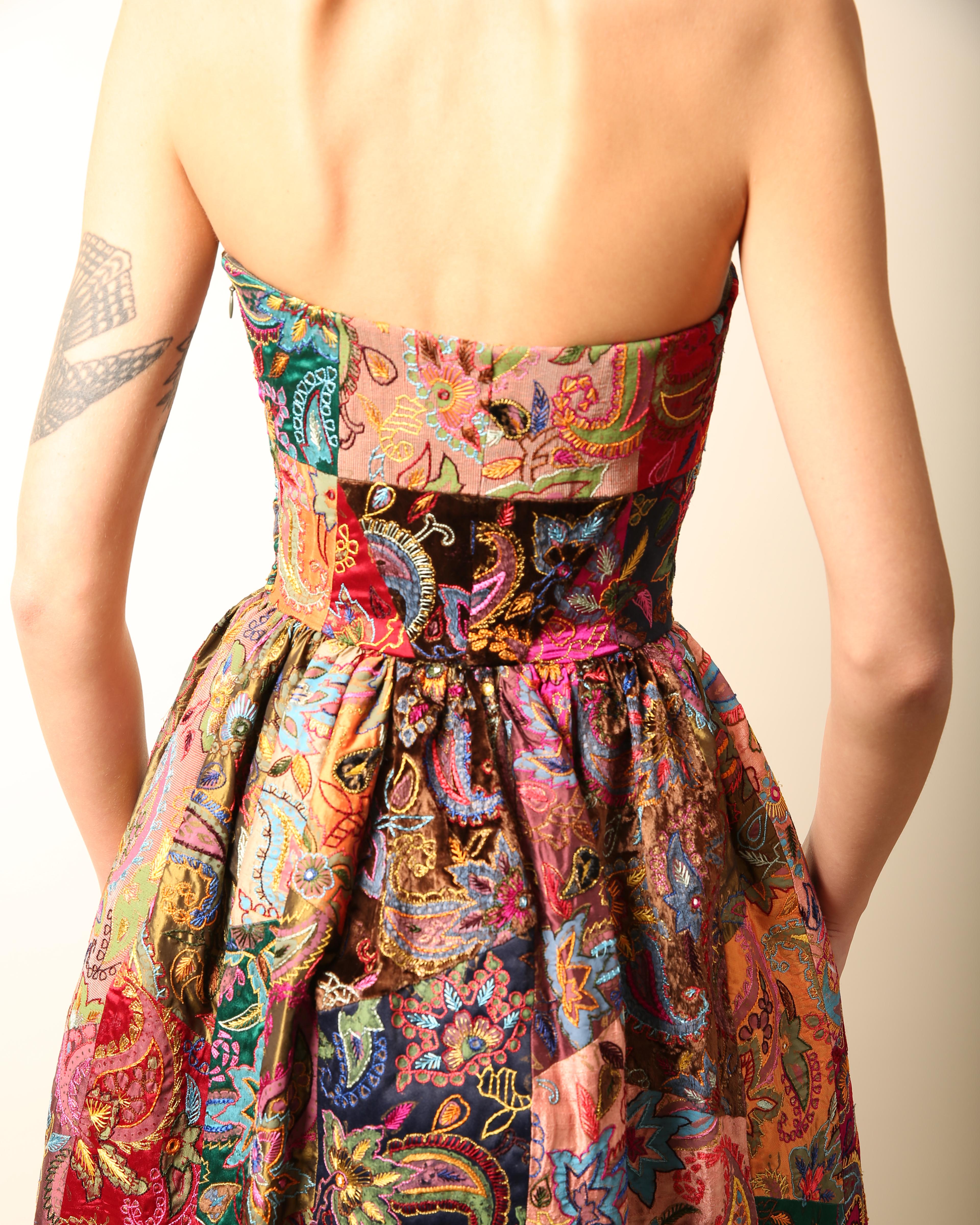 Oscar de la Renta Fall 2002 strapless tapestry flared patchwork gown dress US4 8
