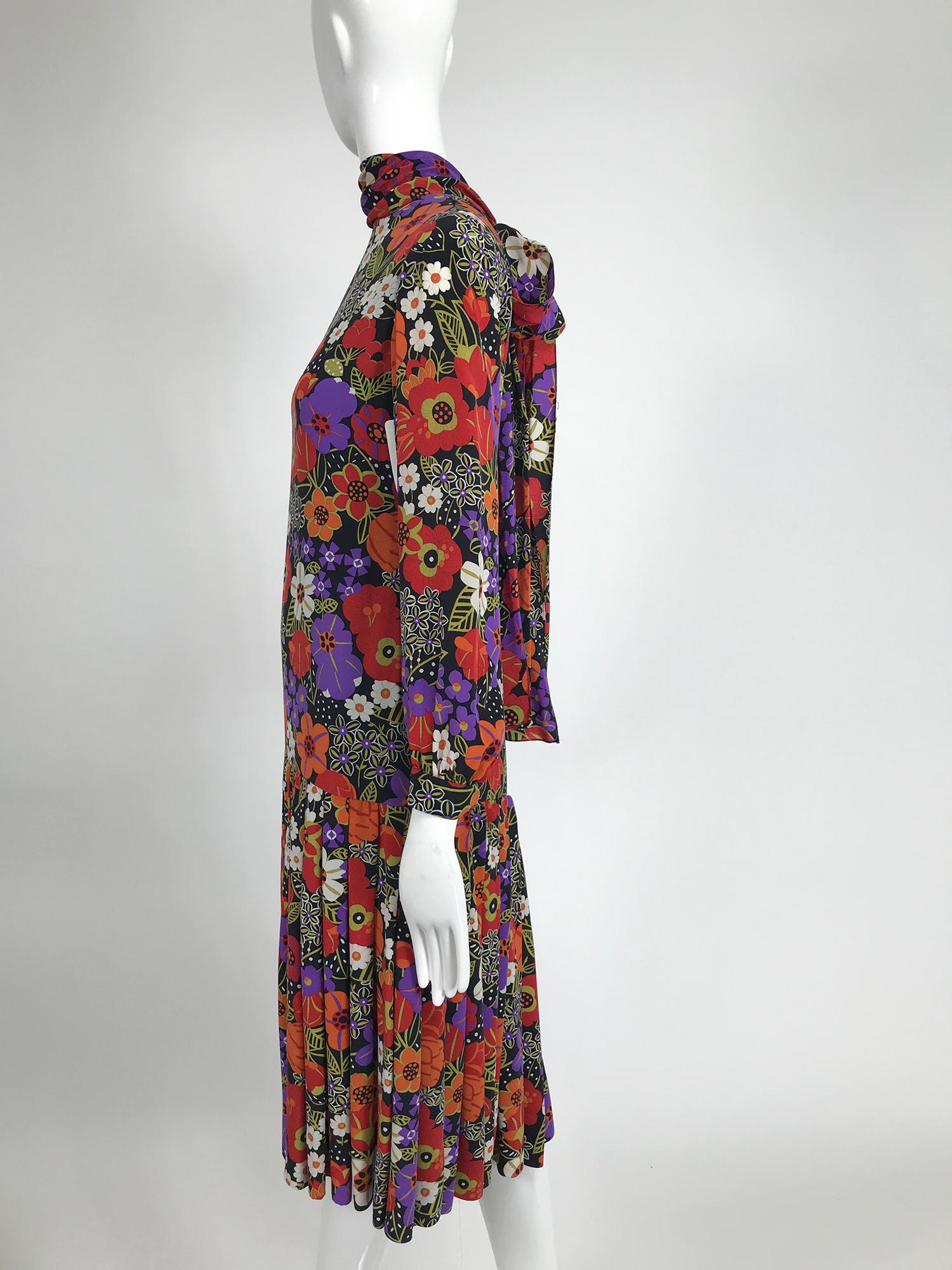 Oscar de la Renta Floral Silk Crepe Drop Waist Dress Late 1960s 5