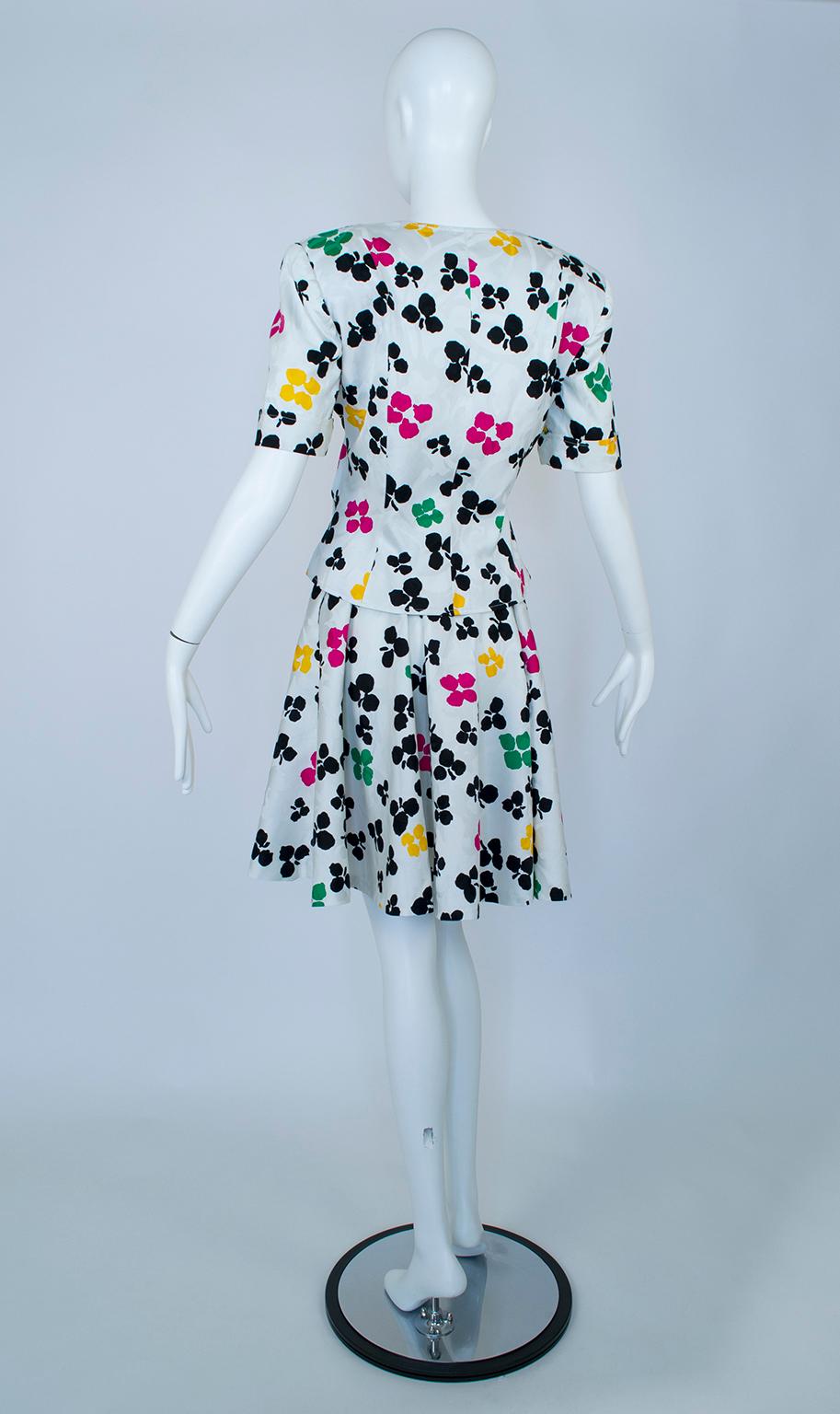 Blue Oscar de la Renta Multicolor Floral Short Sleeve Ballerina Skirt Suit - M, 1980s For Sale