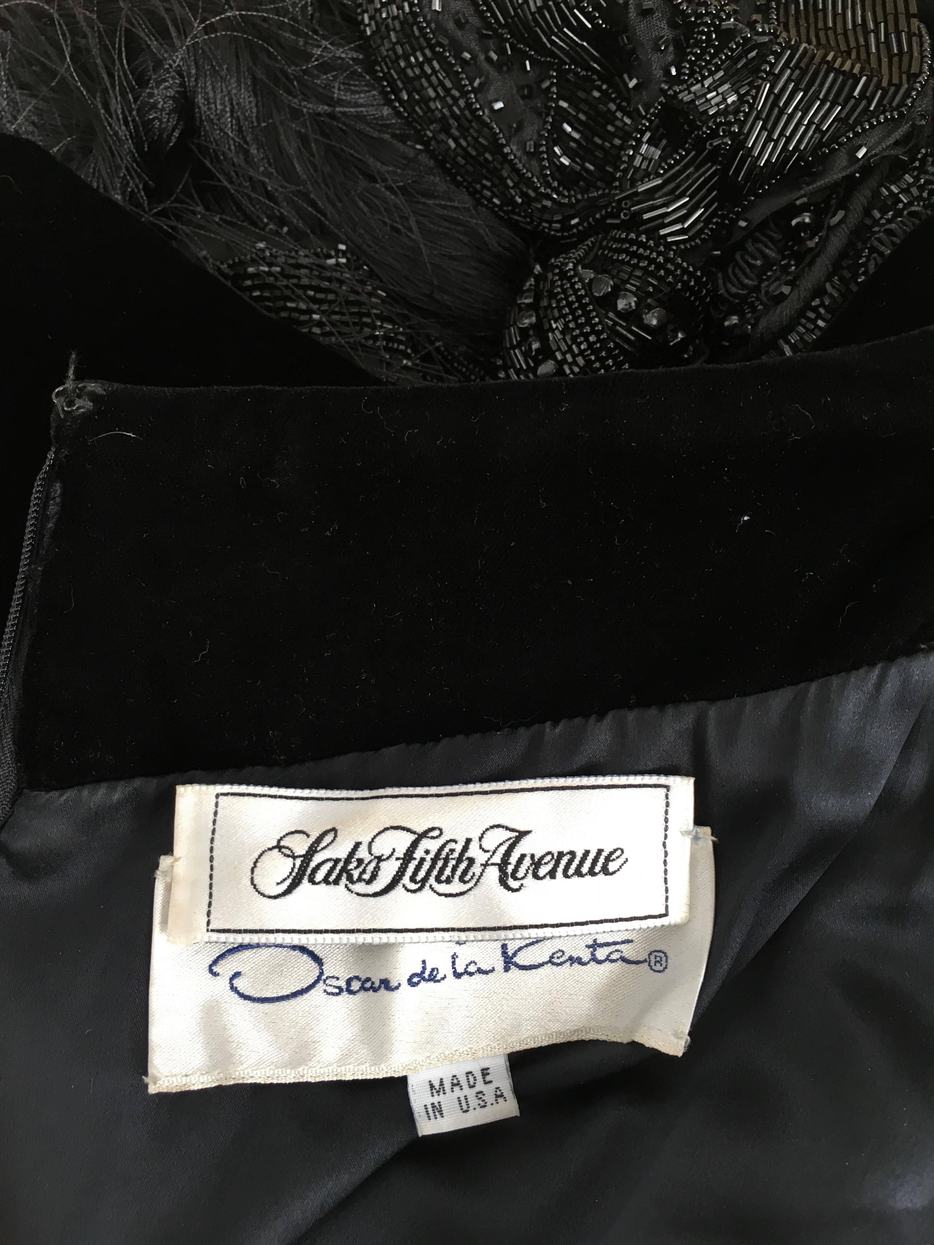 Oscar de la Renta for Saks Black Velvet Beaded and Fringed Cocktail Dress Size 6 For Sale 5