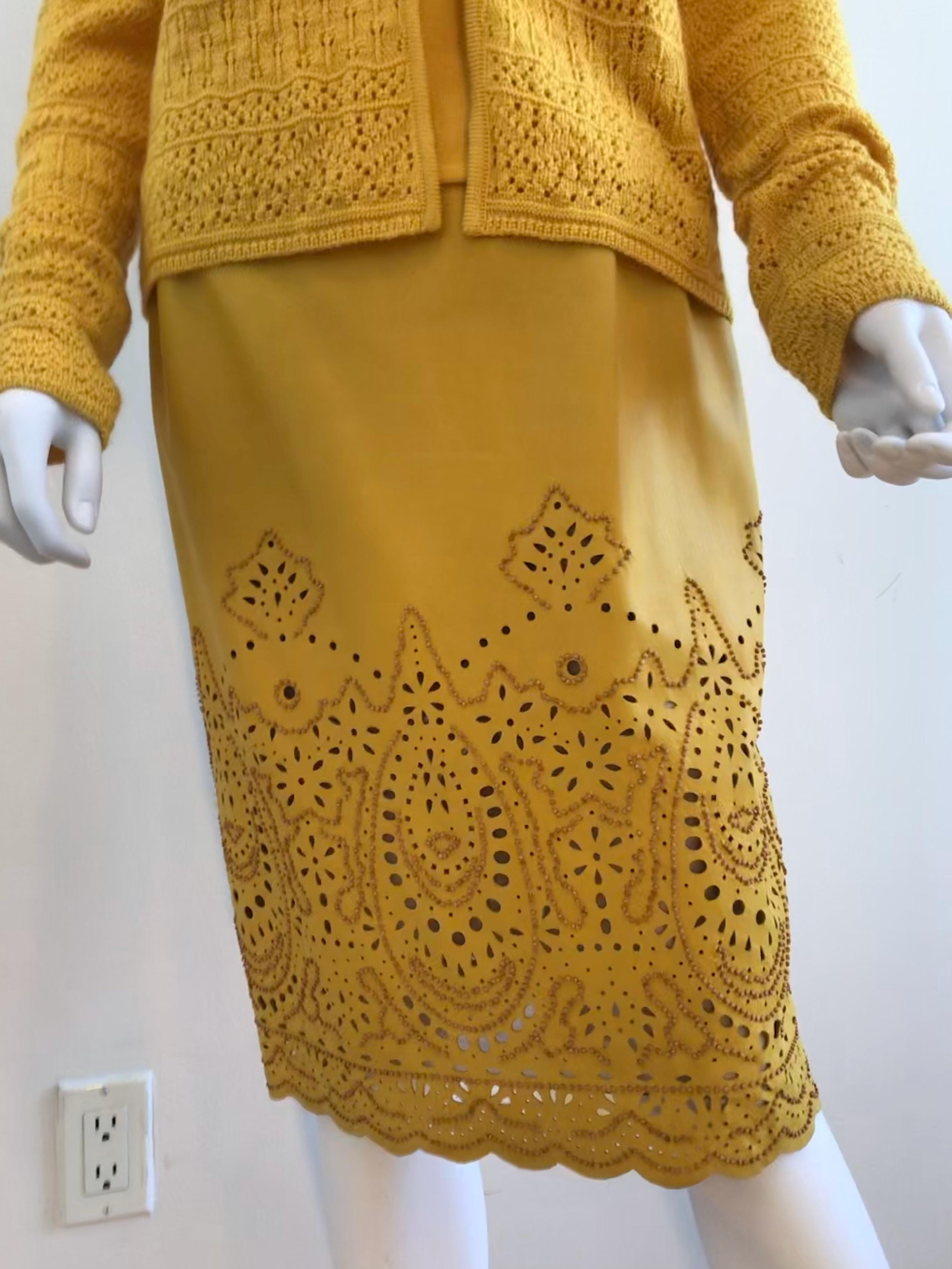 Oscar De La Renta for Saks Fifth Avenue Canary Yellow Cardigan & Tank Top Set In Good Condition For Sale In Brooklyn, NY