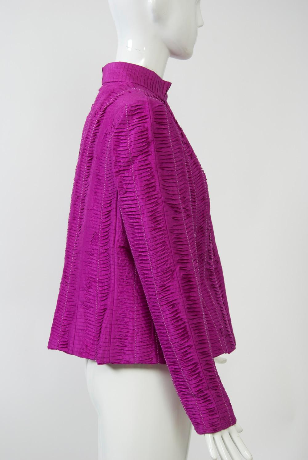 Women's Oscar de la Renta Fuschsia Silk Jacket with Tucking For Sale