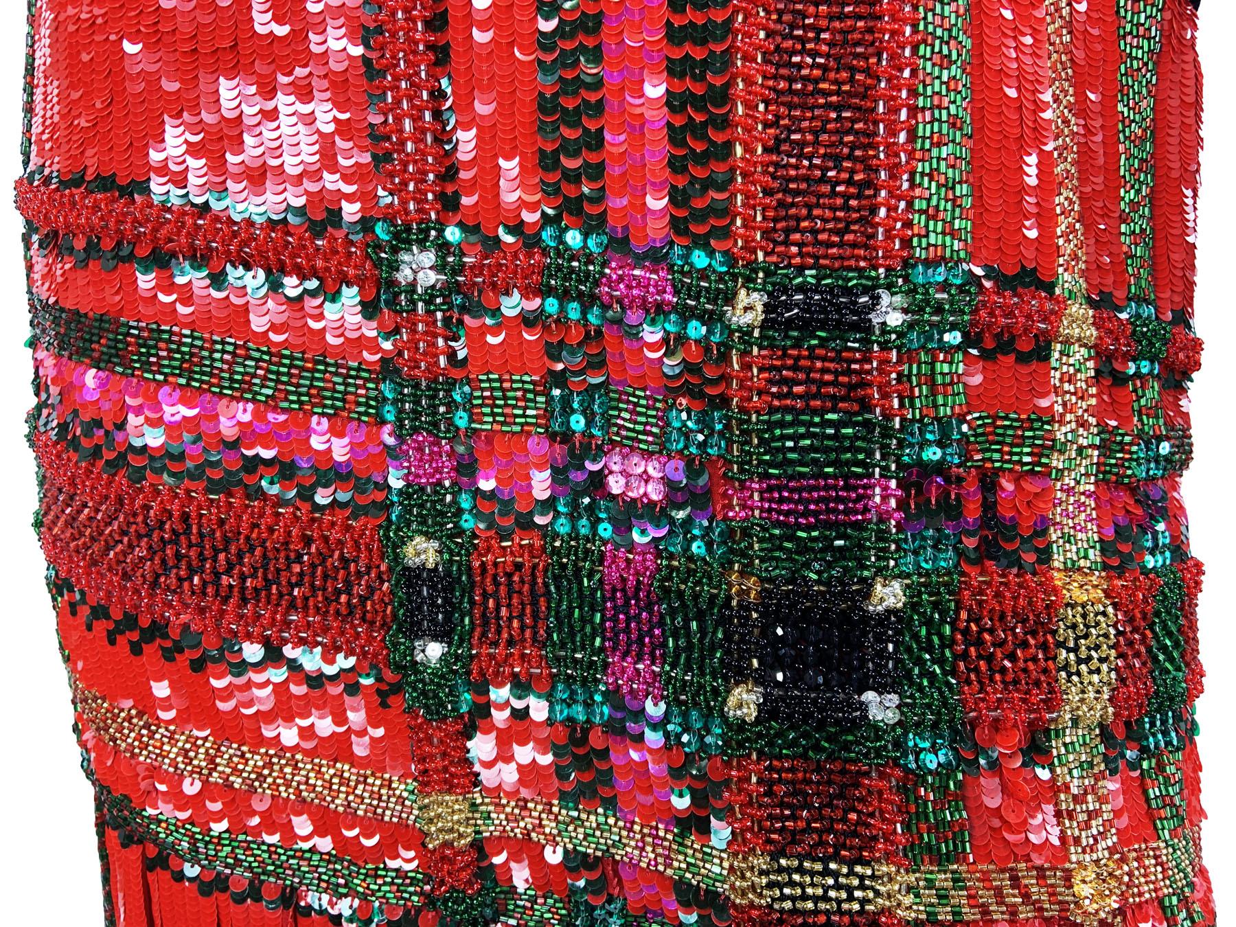 Oscar de la Renta FW 1991 Tartan Plaid Bead Sequin Embellished Velvet Dress US 4 In Excellent Condition In Montgomery, TX