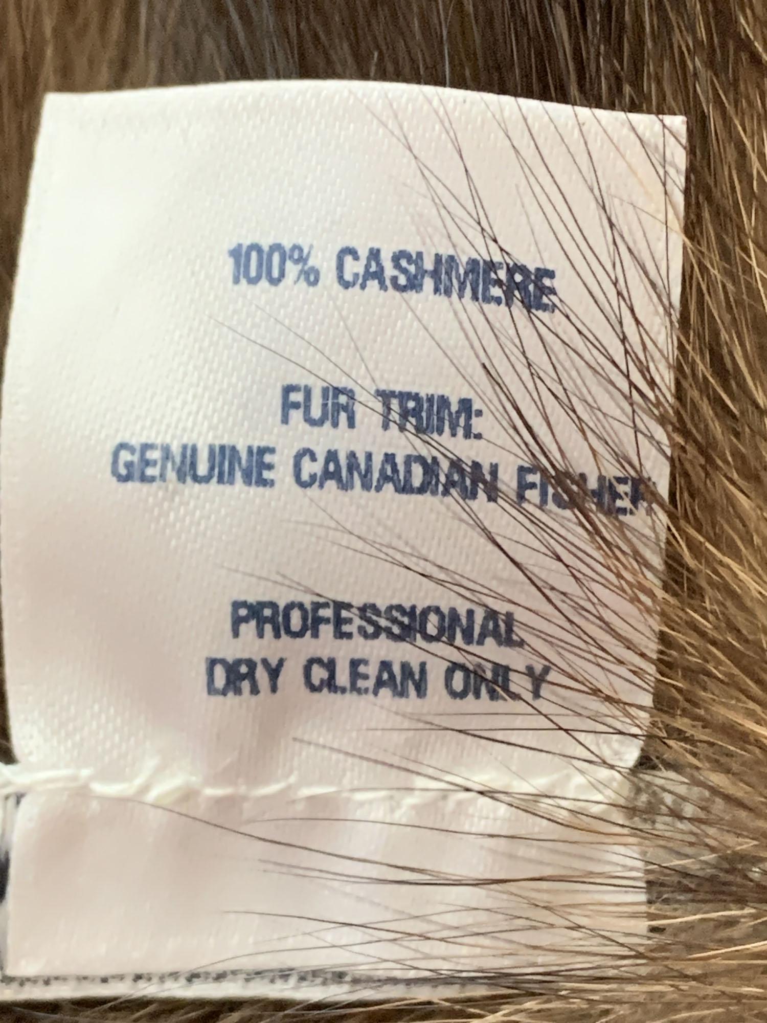 Oscar De La Renta FW 2007 Coates en cachemire avec bordure en fourrure de pêcheur canadien Italian XS en vente 3