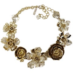 Oscar de la Renta Gold Bold Flower Rose Link Halskette in Antik Gold Finish