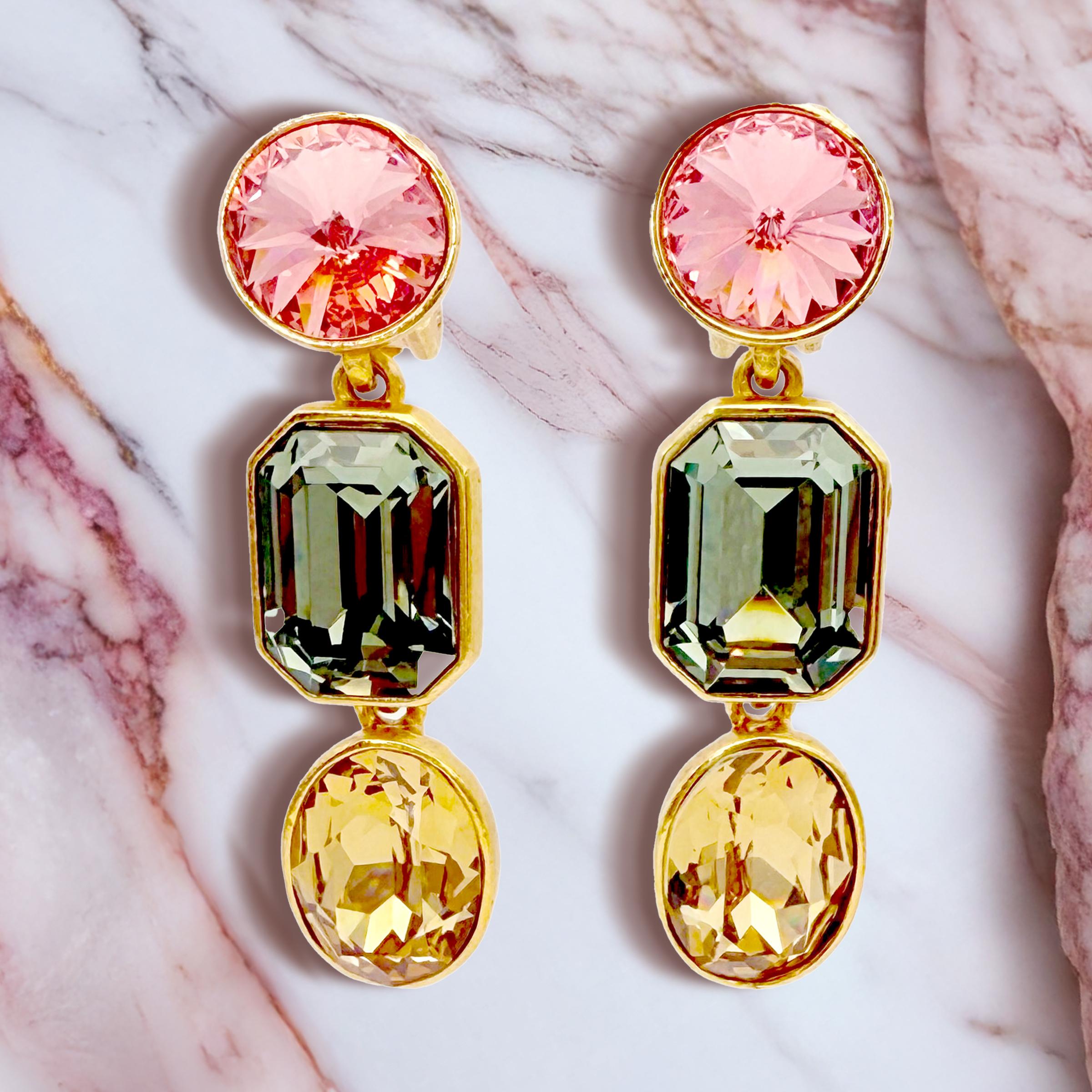 Oscar De La Renta Orecchini a Clip con Cristallo d'Oro Padparadscha Verde In condizioni Nuovo in vendita a Santa Monica, CA
