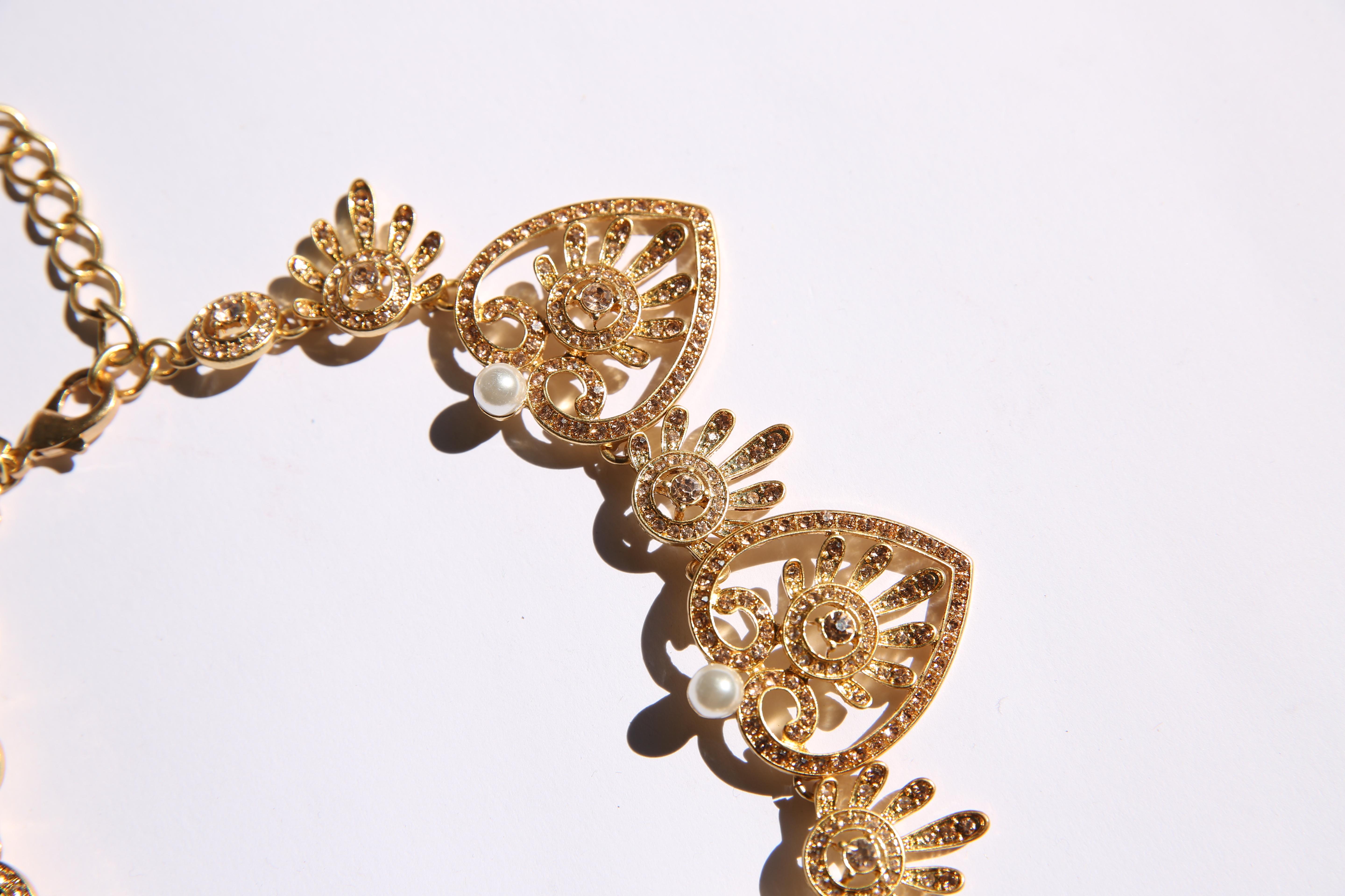 Women's Oscar de la Renta gold heart pink crystal pearl chain choker necklace 