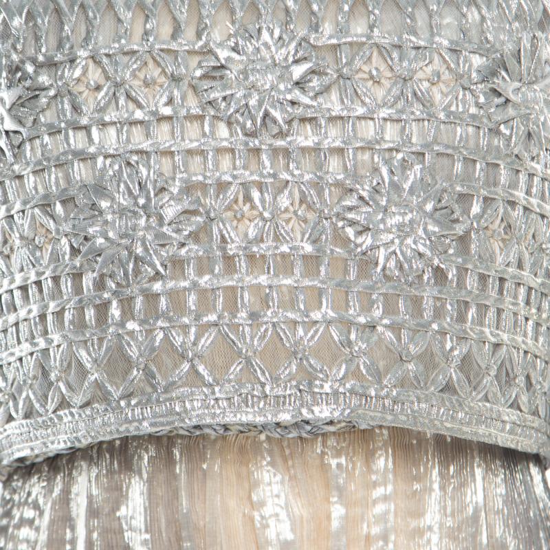 Oscar De La Renta Gold Lurex Pleated Strapless Dress and Textured Jacket Set L In Good Condition In Dubai, Al Qouz 2