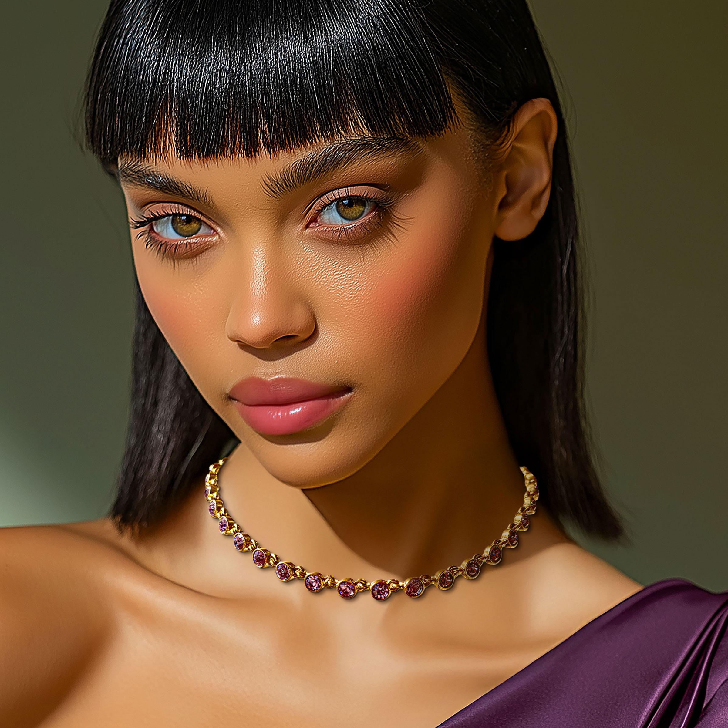 Contemporaneo Oscar De La Renta - Collana tennis in oro con tanzanite viola e cristalli Swarovski in vendita